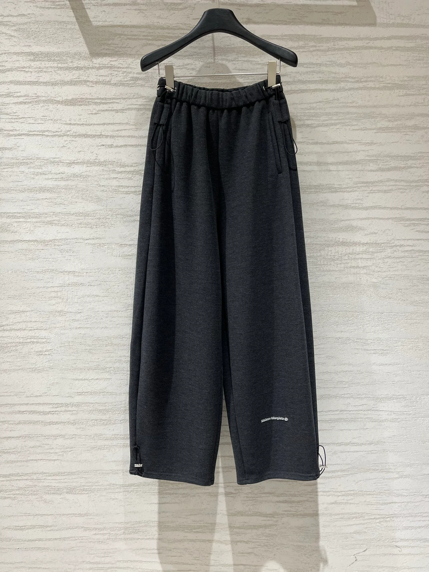 Брюки Женские Maison Margiela 19647875