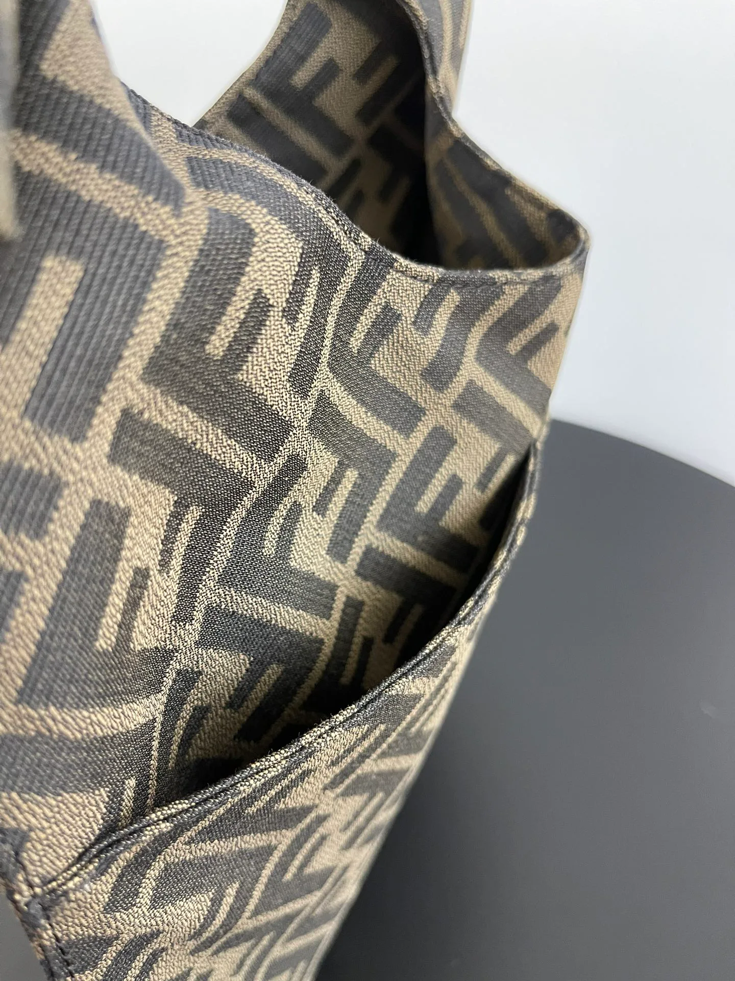 Классические Сумки Женские Fendi 13234543