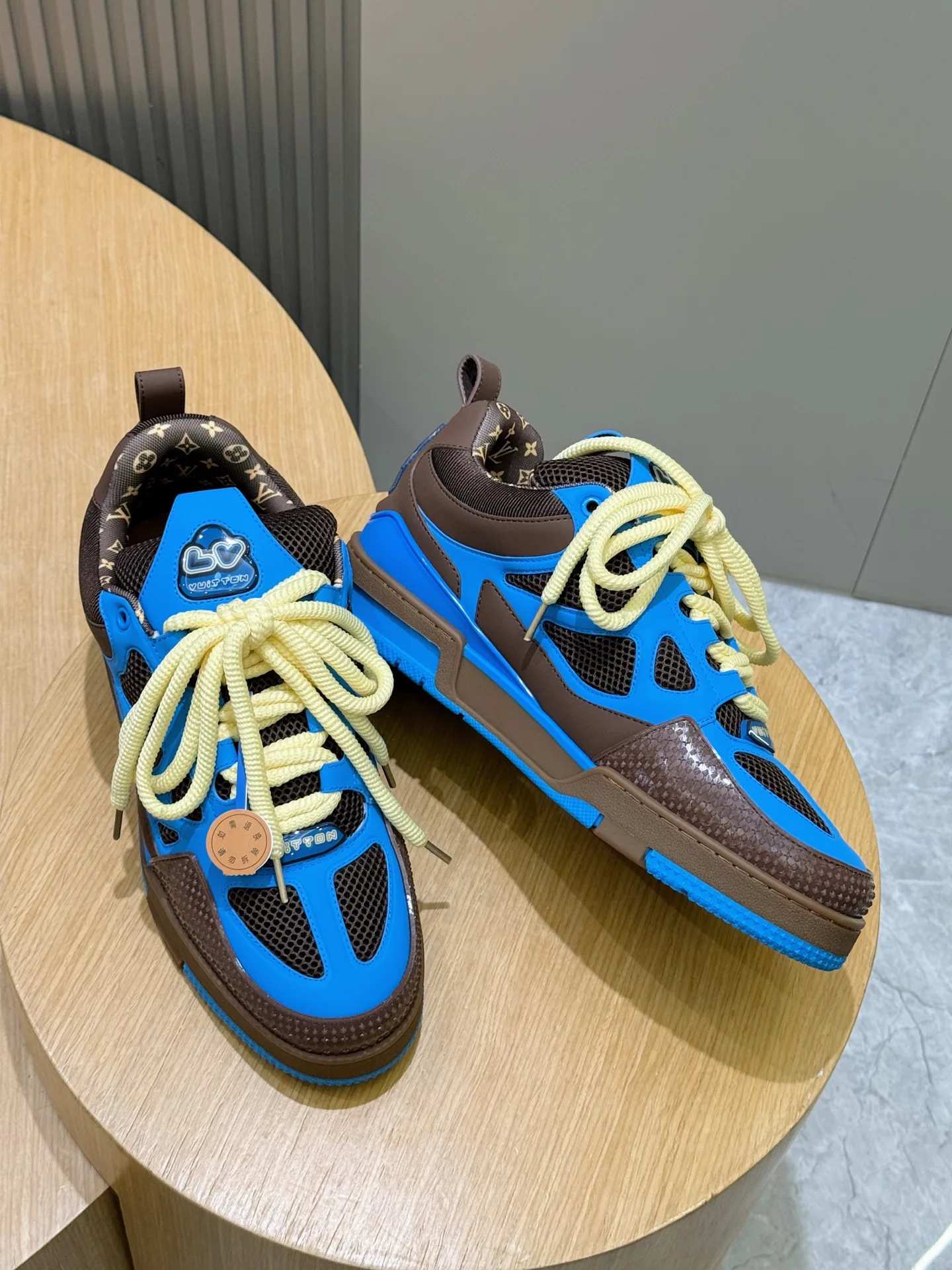 Кроссовки Мужские Louis Vuitton 13563402