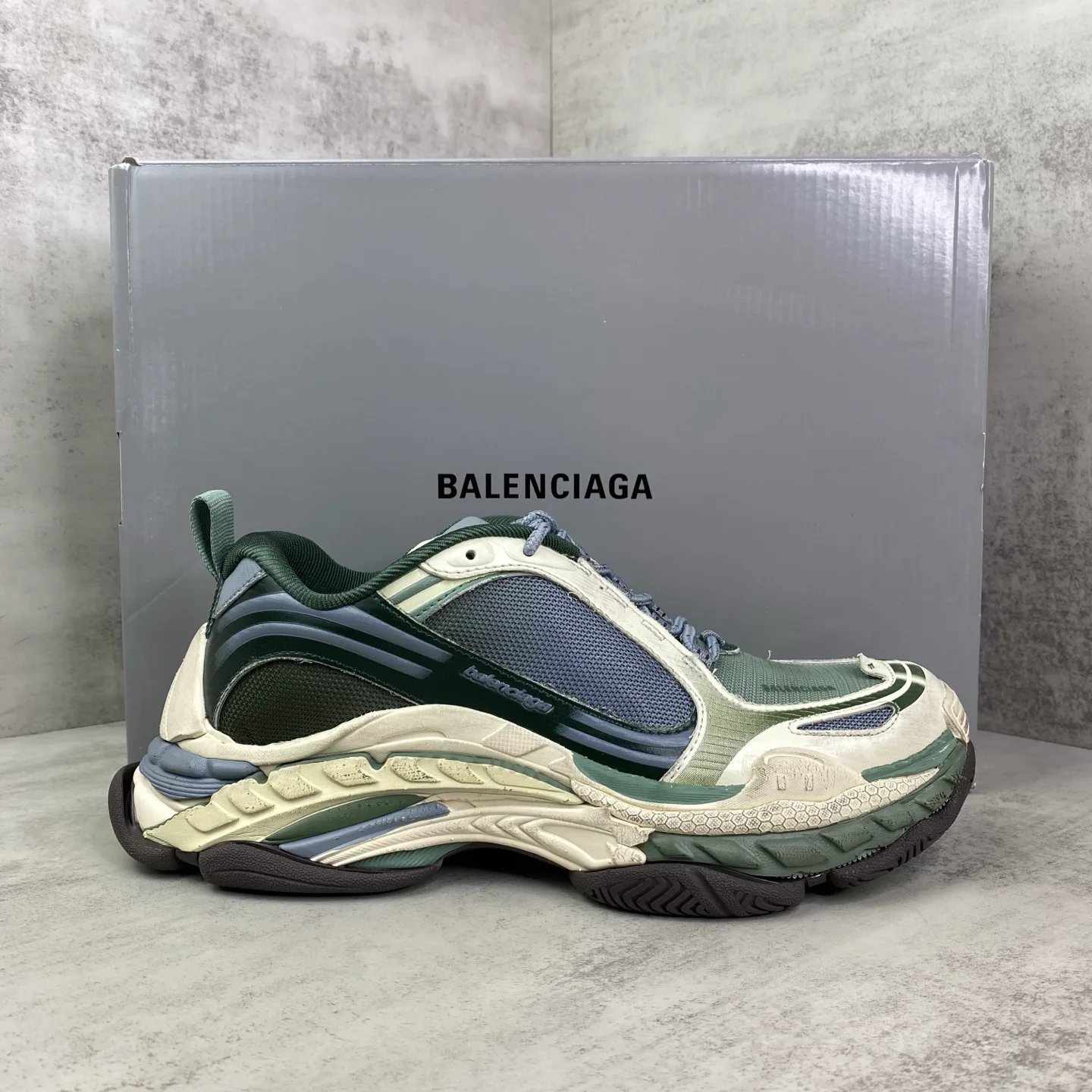Кроссовки Женские Balenciaga 19244518