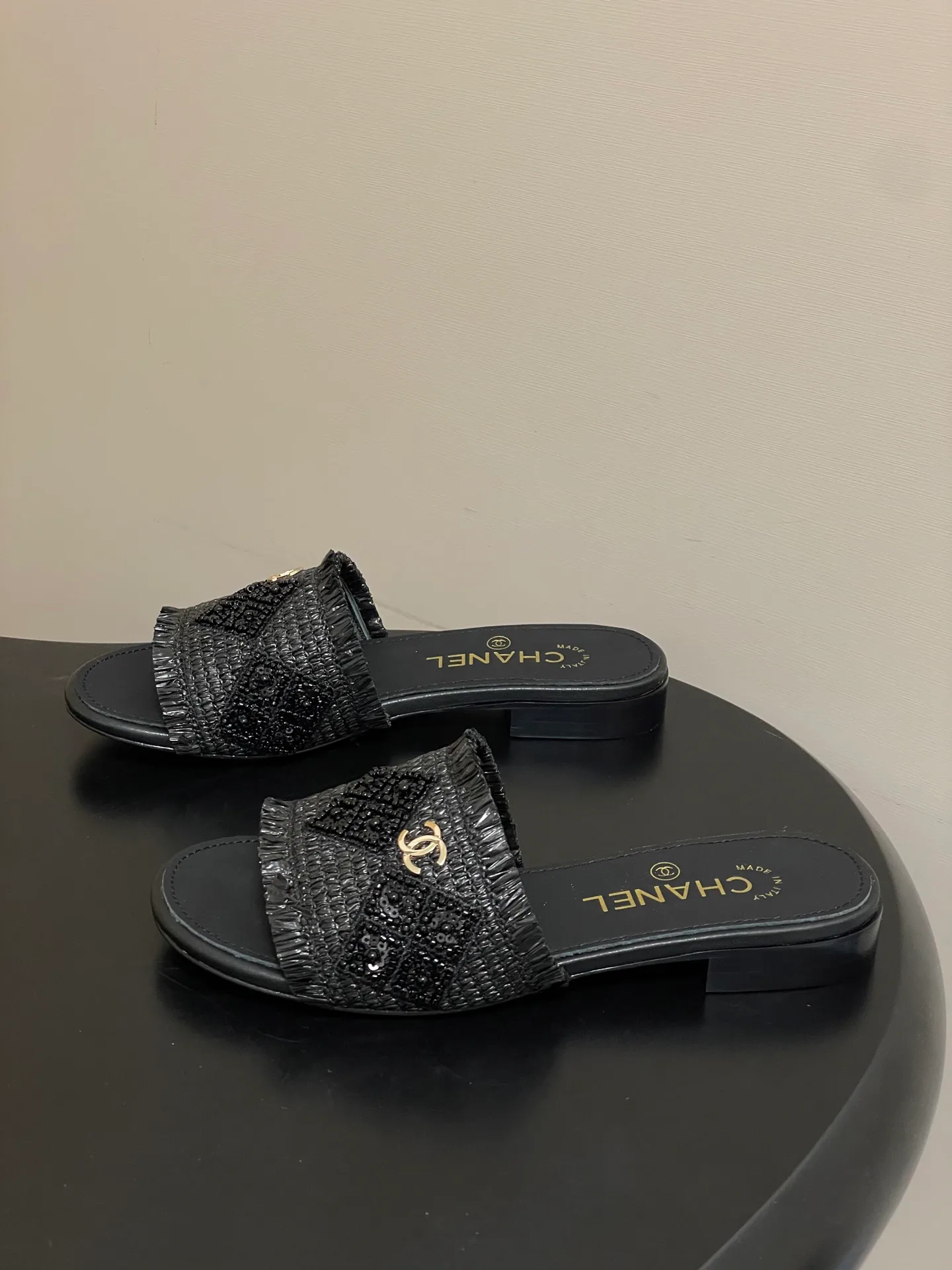 Босоножки Женские Chanel 10993819