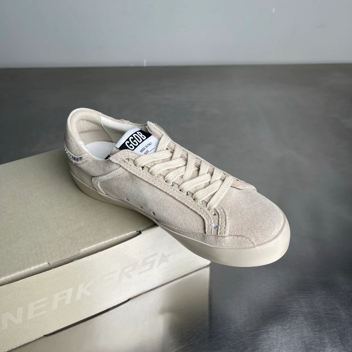 Кроссовки Женские Golden Goose 17214167