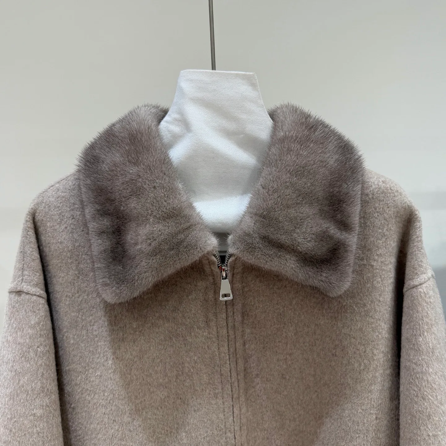 Пальто Женские Loro Piana 19579782