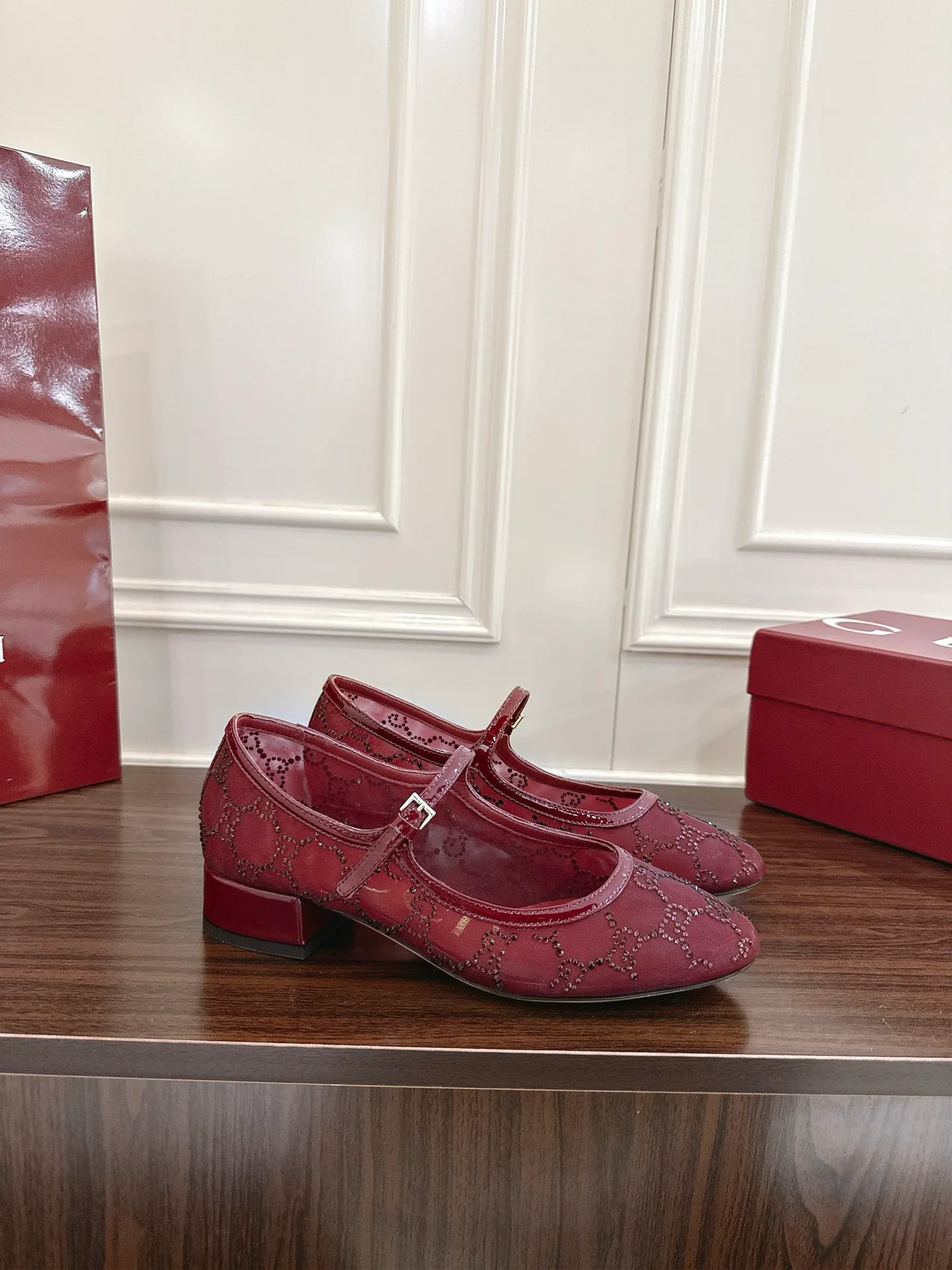 Туфли Женские Gucci 18143114