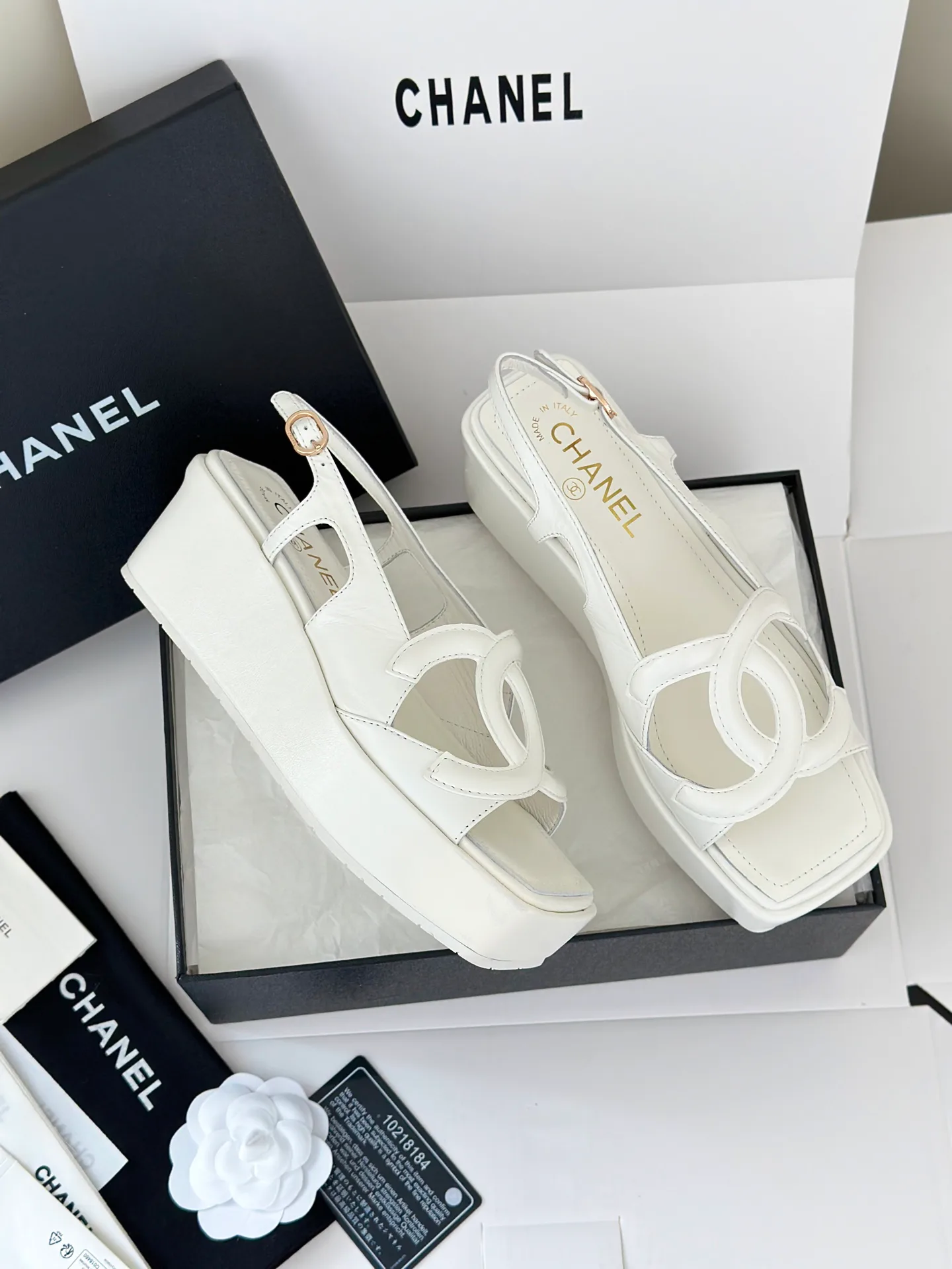 Босоножки Женские Chanel 18143038