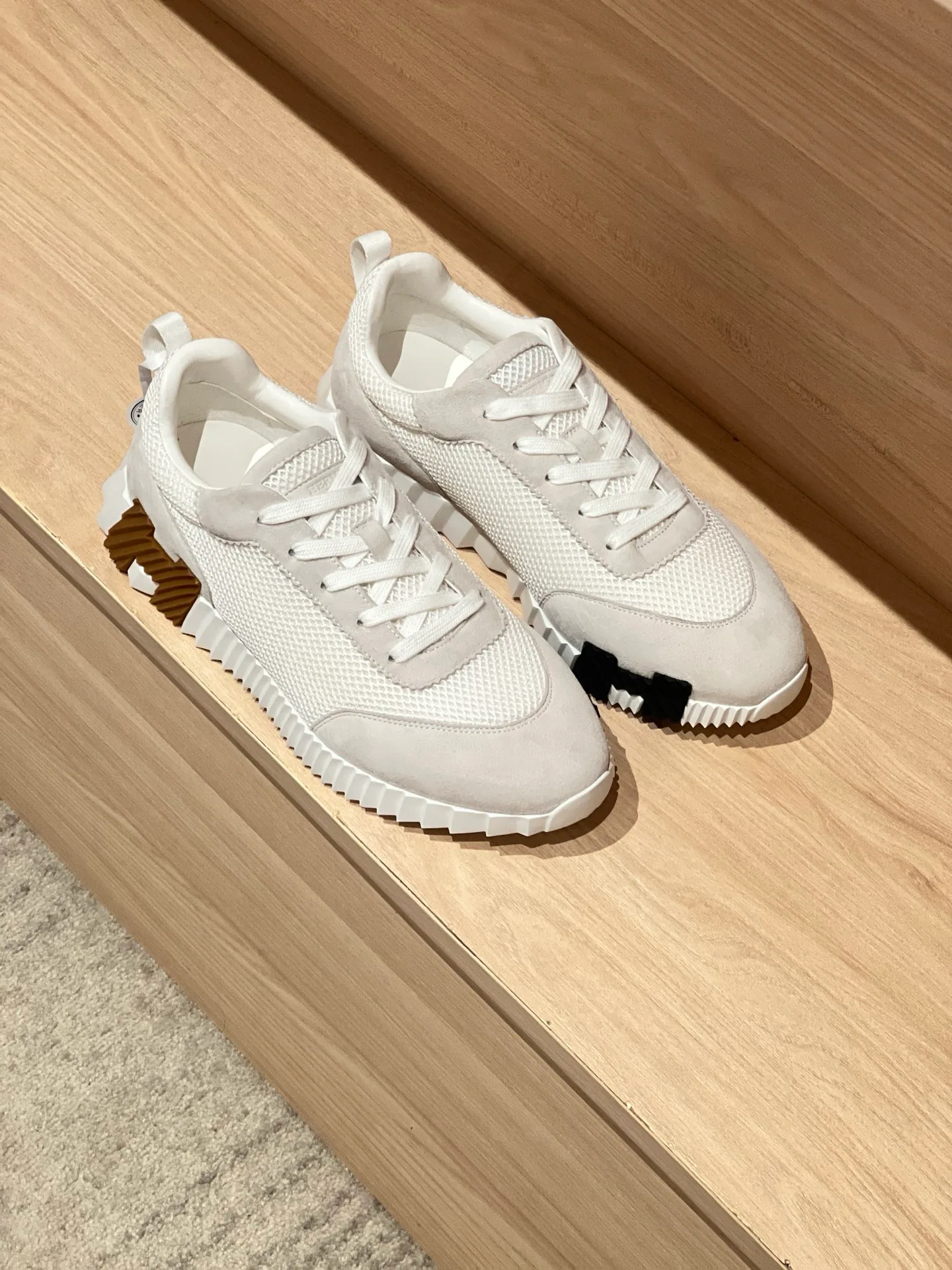 Кроссовки Женские Hermes 18080309