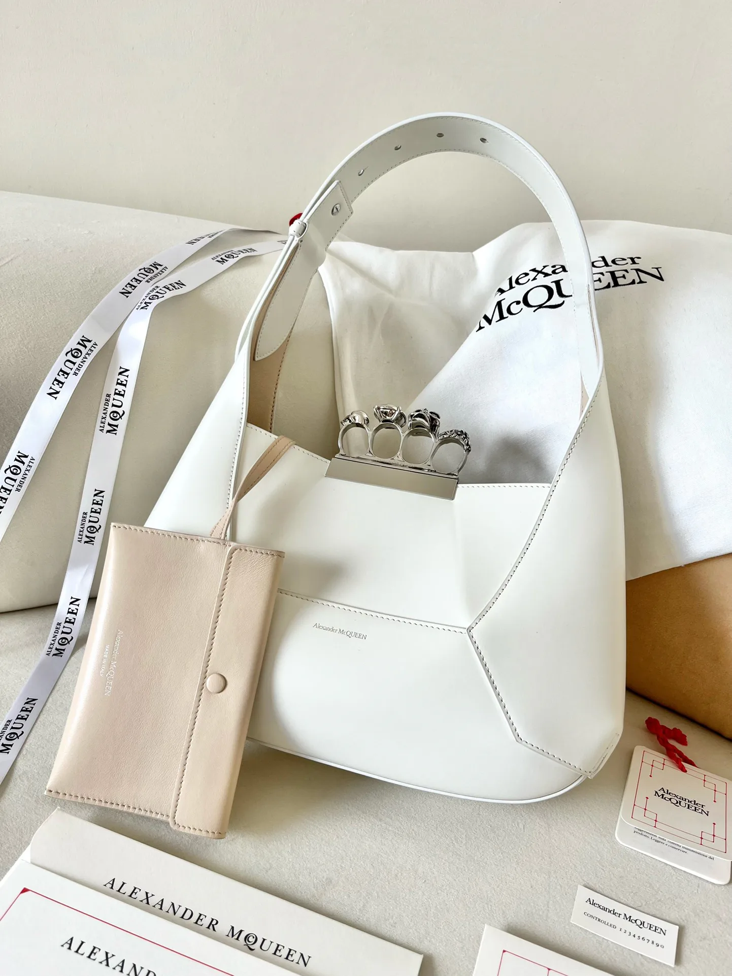 Сумки На Ремне Женские Alexander Mcqueen 11472546