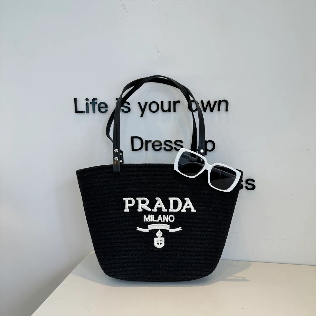 Классические Сумки Женские Prada 12765023