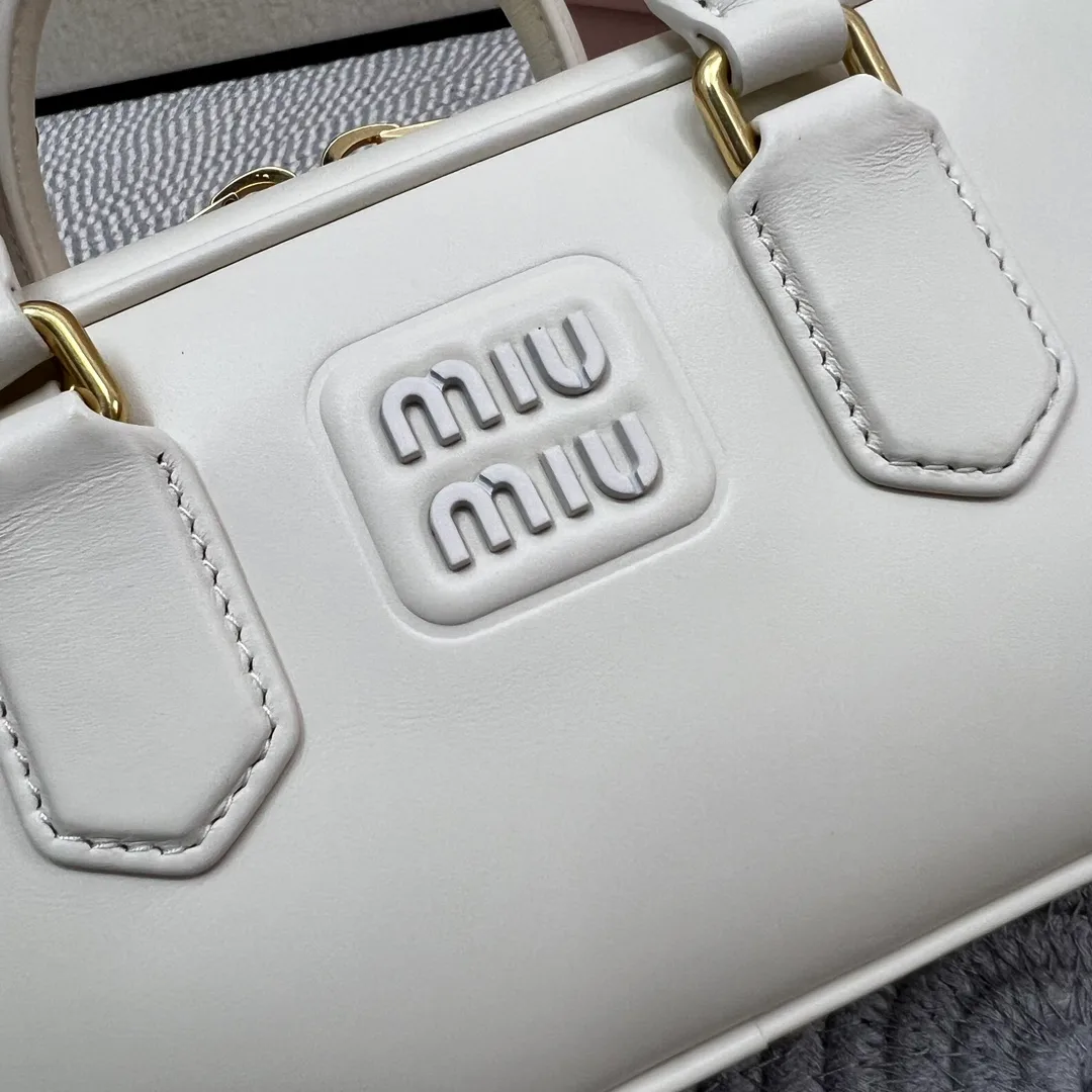 Сумки На Ремне Женские Miu Miu 35684