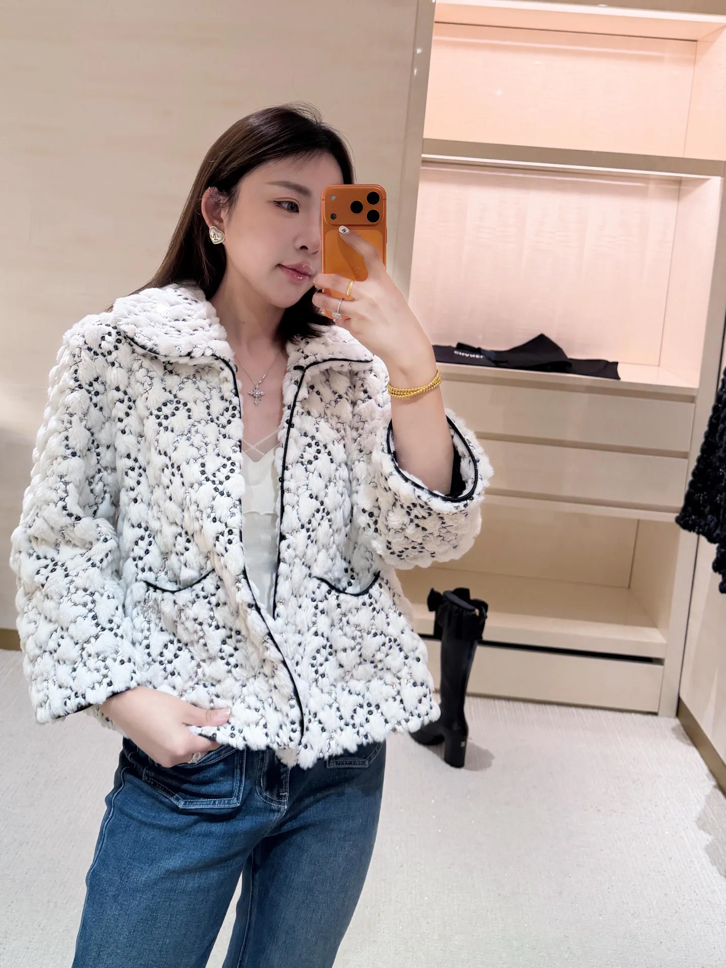 Куртки И Пуховики Женские Chanel 5890060