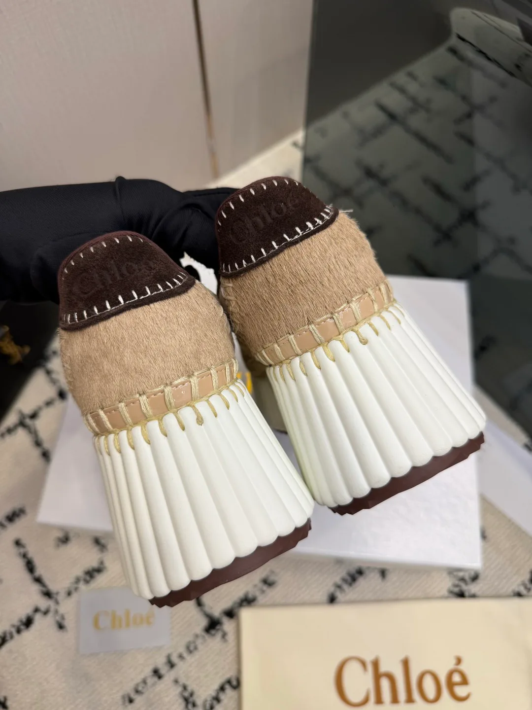 Кроссовки Женские Chloe 19336889