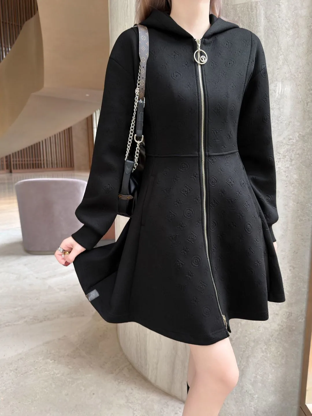 Платья Женские Louis Vuitton 4631449