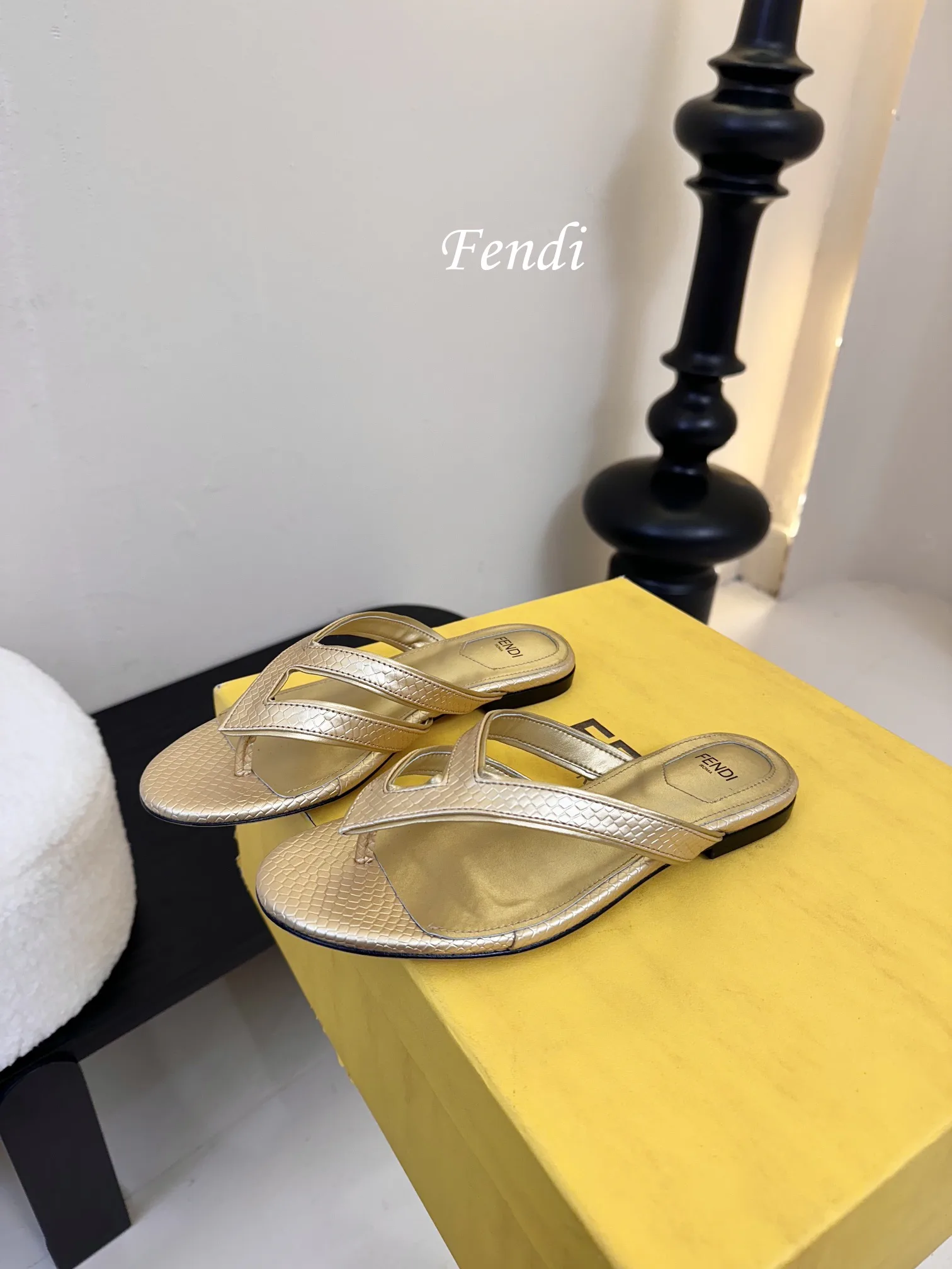 Шлепанцы Женские Fendi 11442