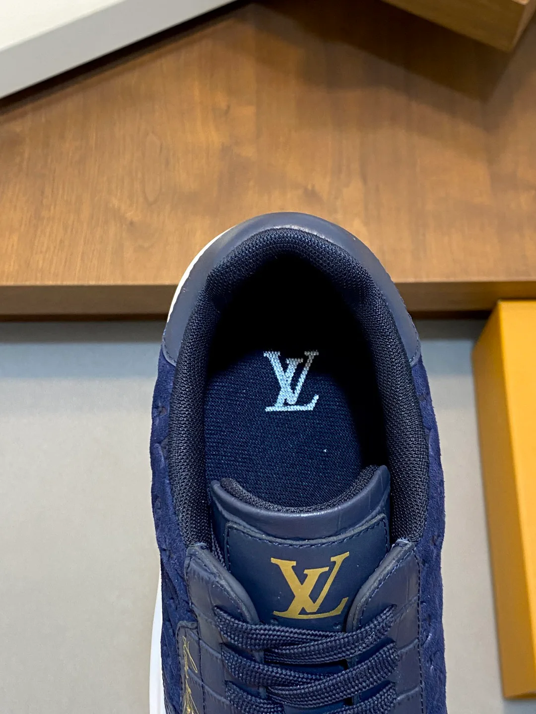 Кроссовки Мужские Louis Vuitton 19724291