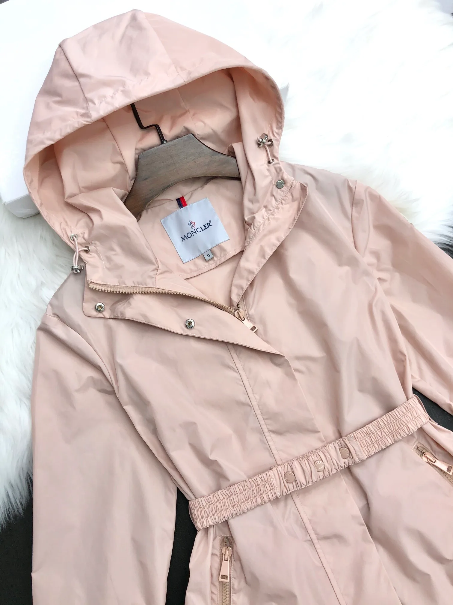 Куртки И Пуховики Женские Moncler 10956315