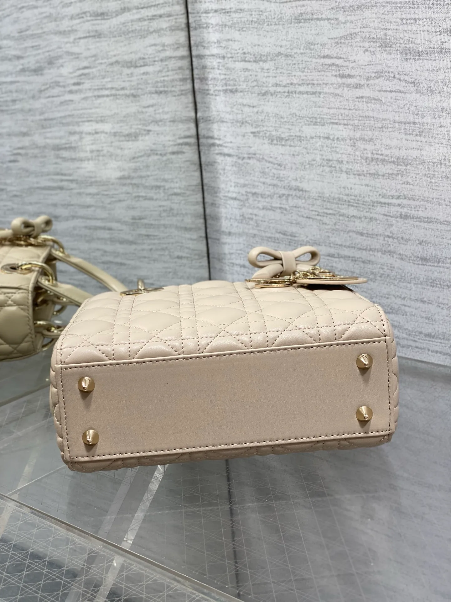 Классические Сумки Женские Christian Dior 17601503