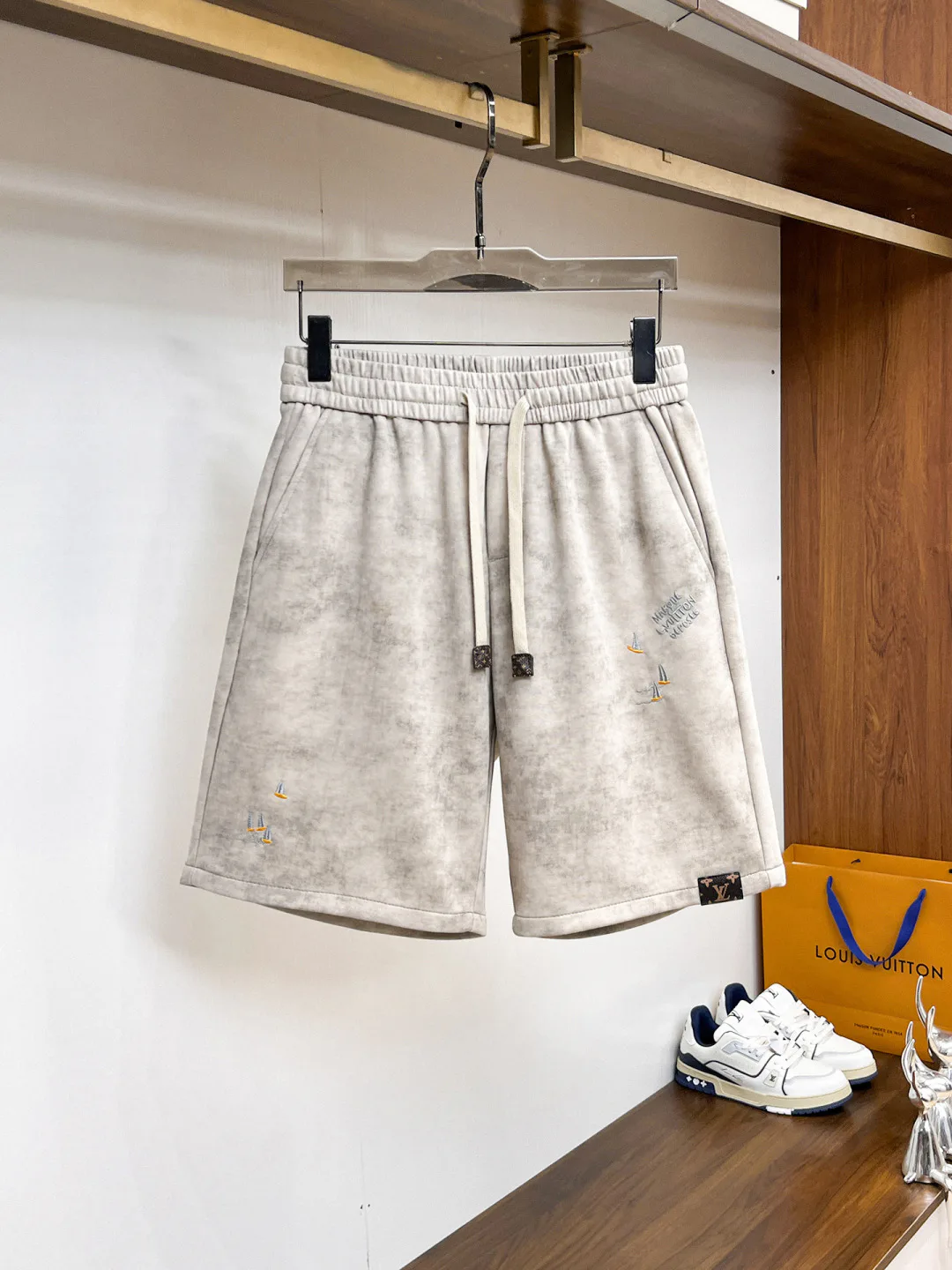 Шорты Мужские Louis Vuitton 13417533