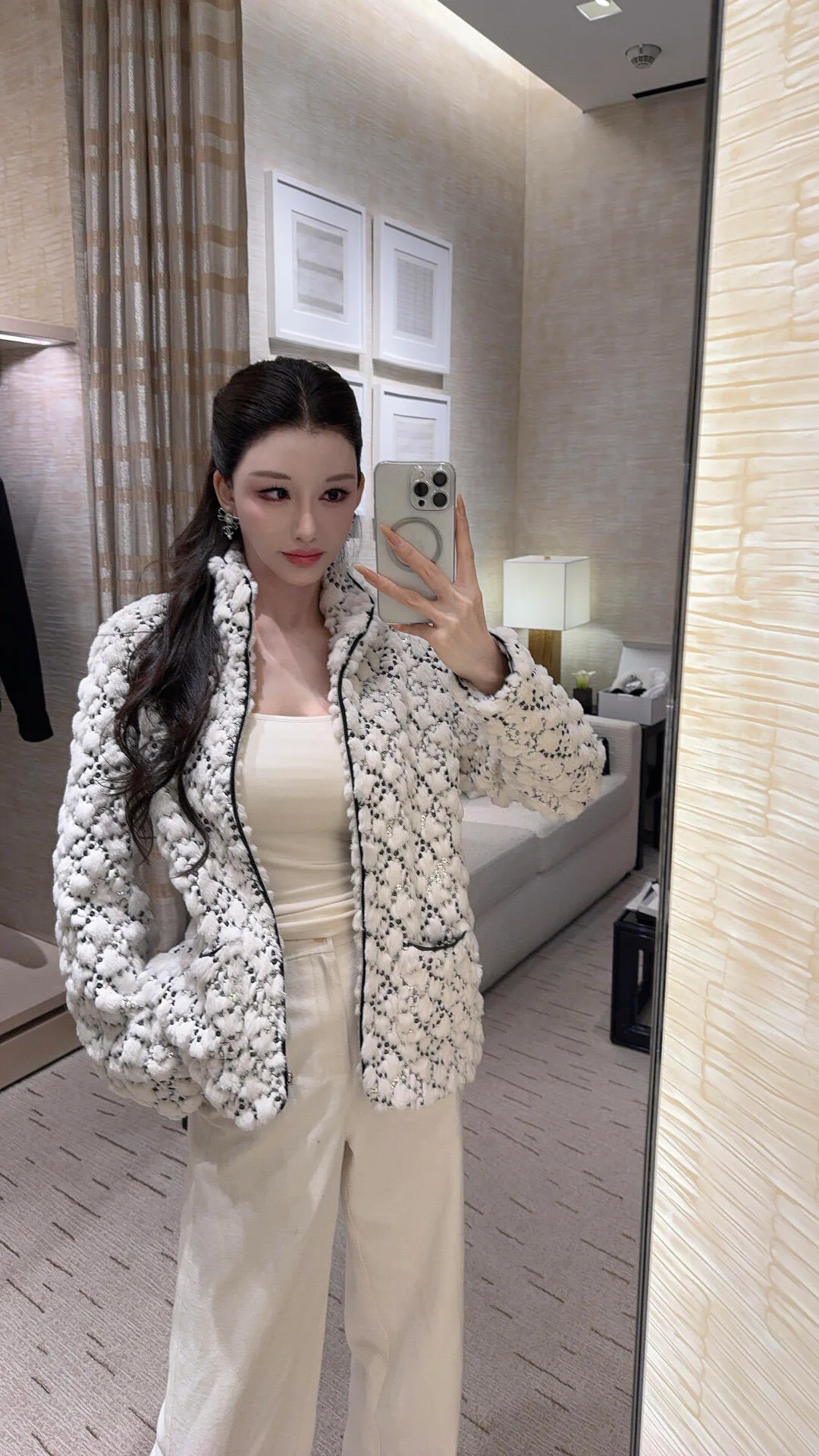 Куртки И Пуховики Женские Chanel 5890060