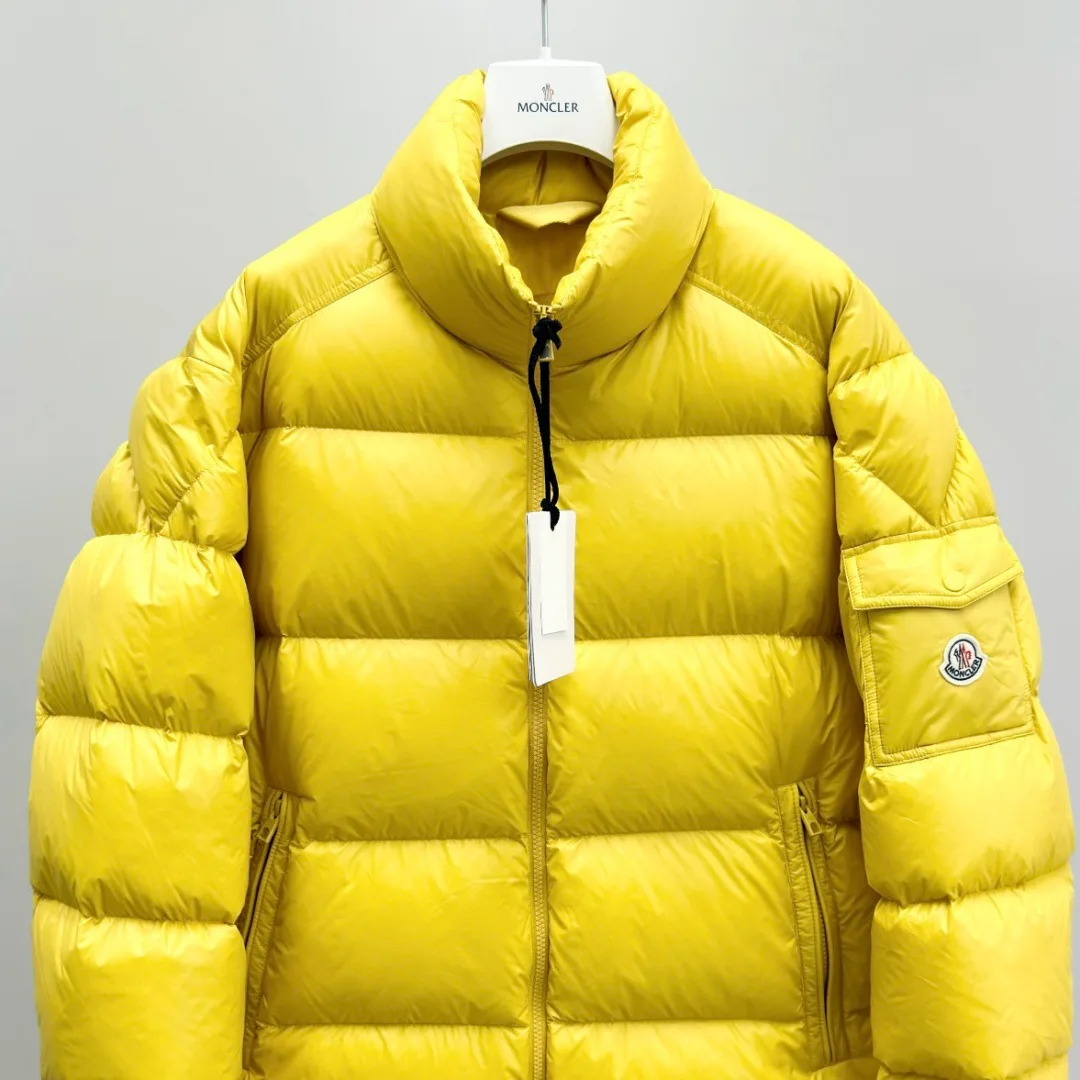 Куртки И Пуховики Мужские Moncler 17927110