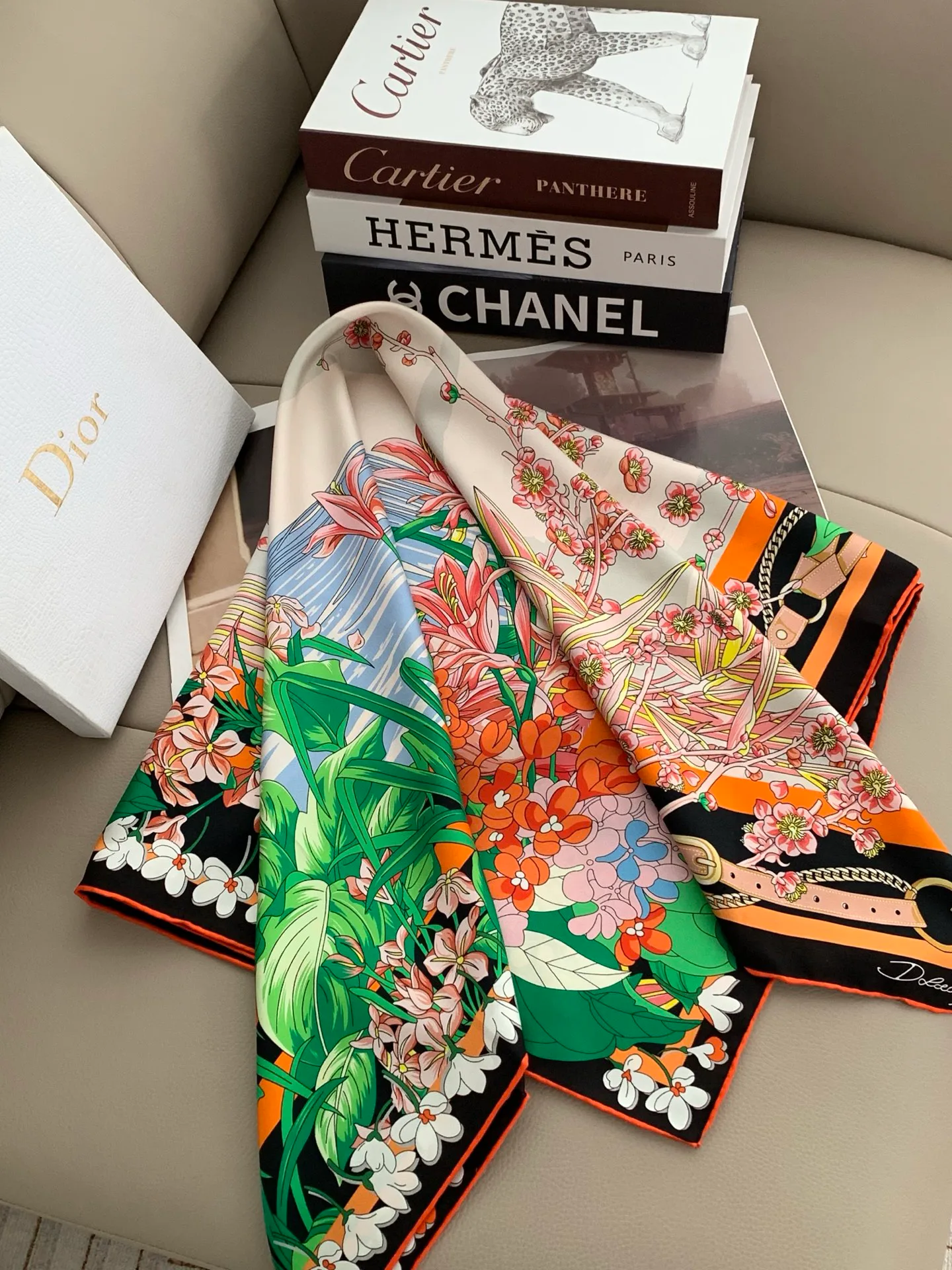 Платки Christian Dior 18003247