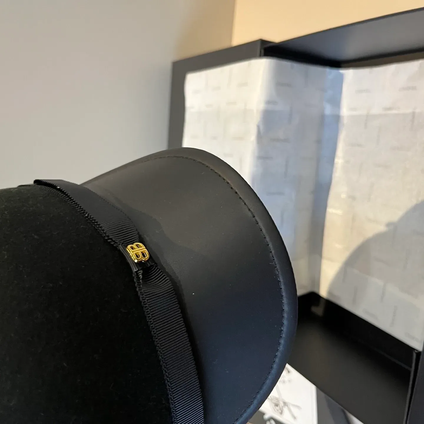 Головные Уборы Balenciaga 613321