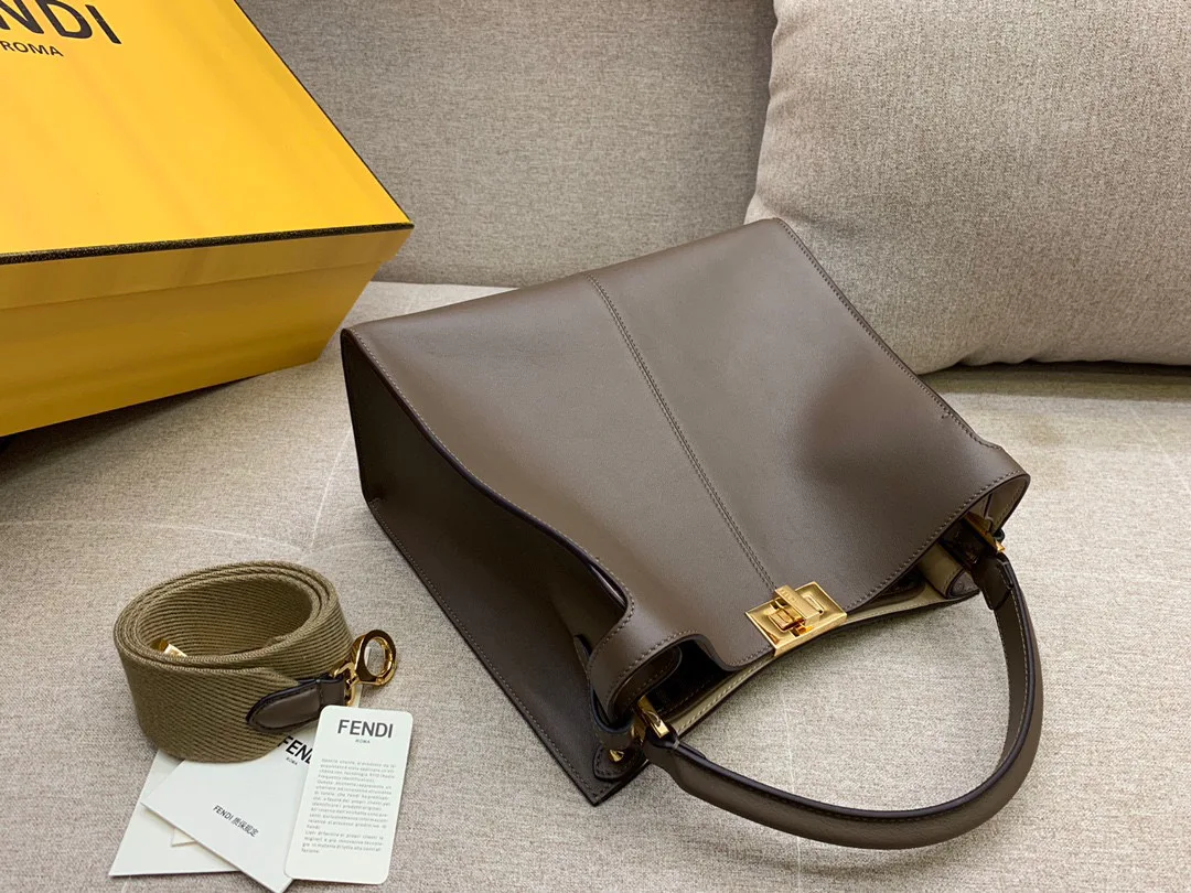 Классические Сумки Женские Fendi 10644807
