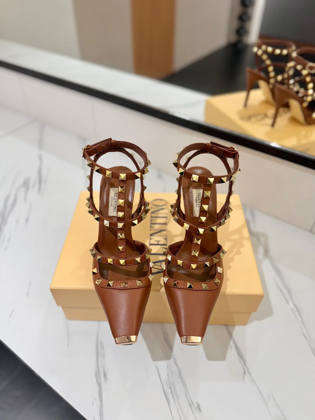 Босоножки Женские Valentino 17366644