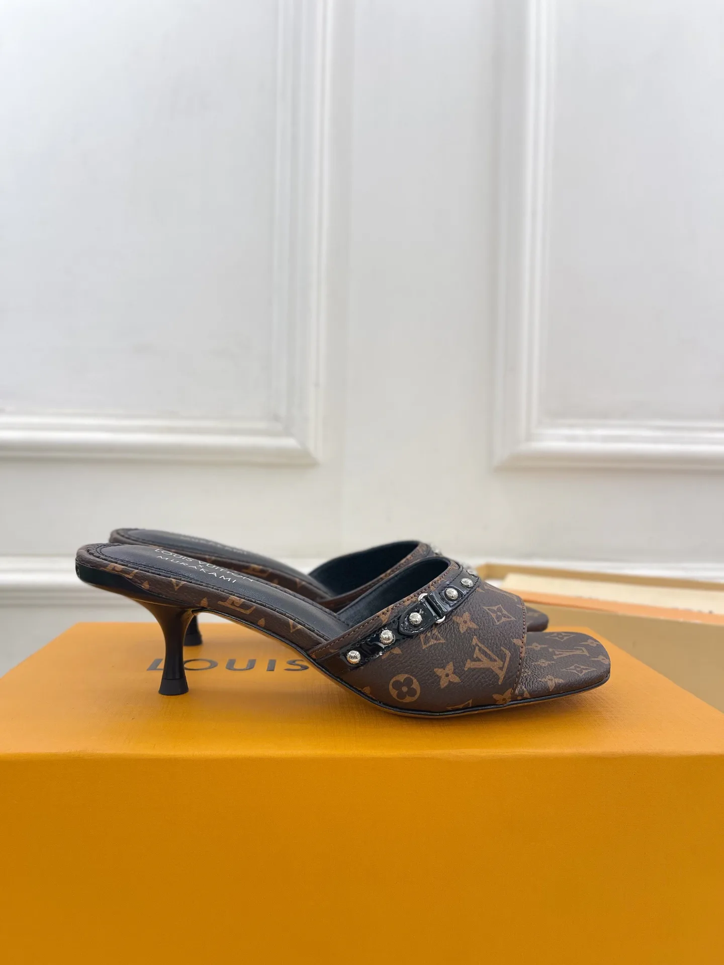 Туфли Женские Louis Vuitton 11458214