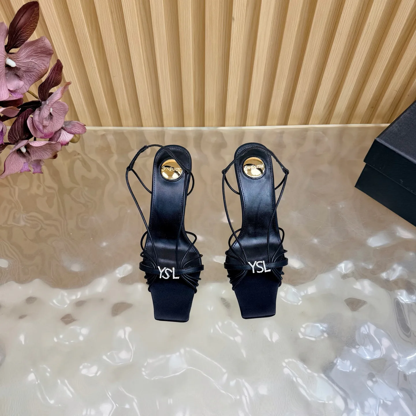 Босоножки Женские Saint Laurent 11109488