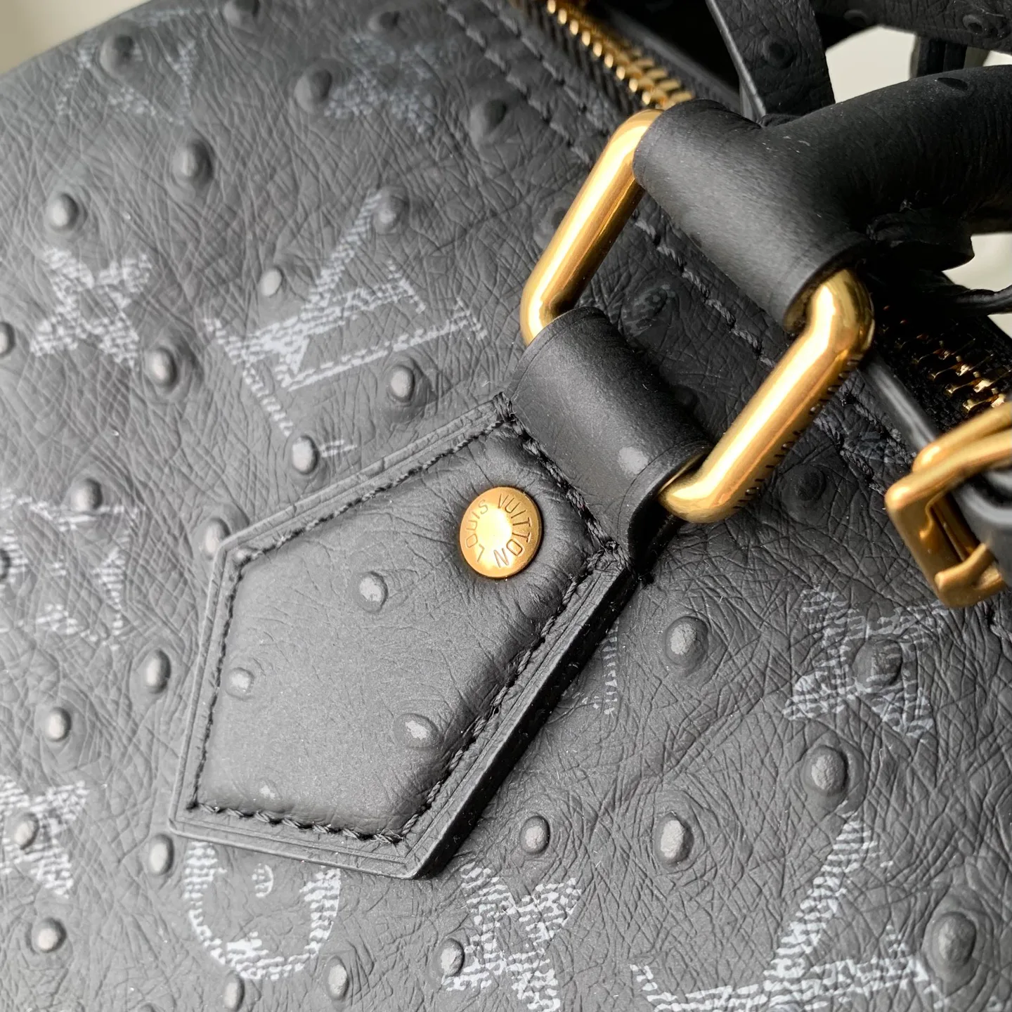 Классические Сумки Женские Louis Vuitton 18147440