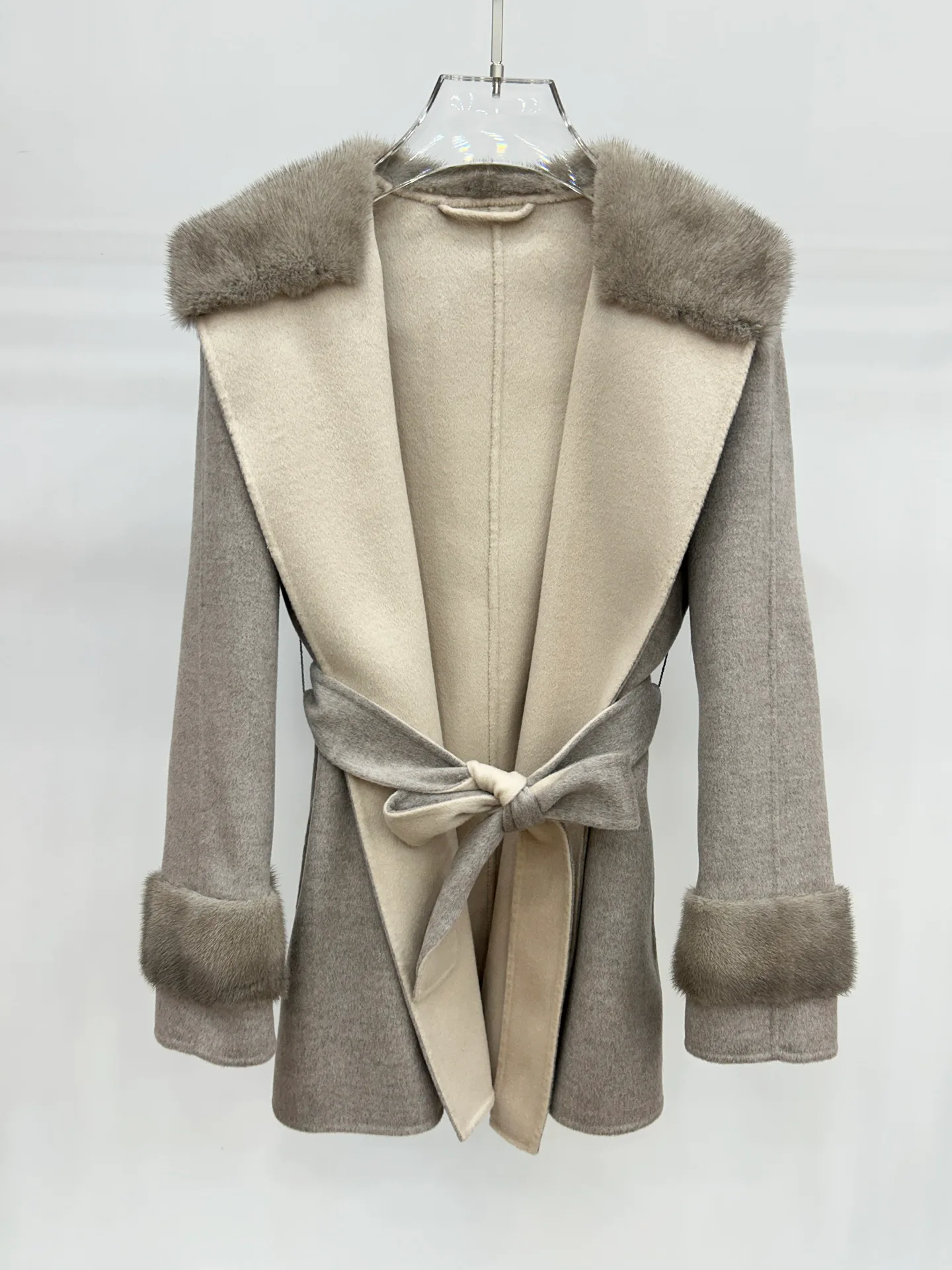 Пальто Женские Fendi 348458