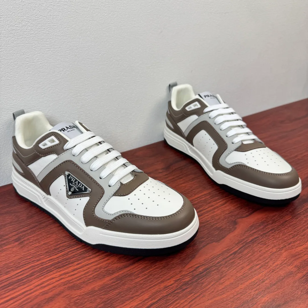 Кроссовки Мужские Prada 13216374