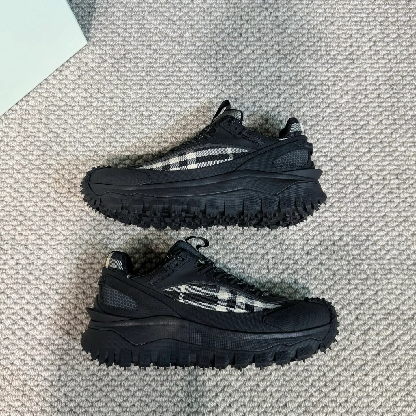 Кроссовки Мужские Burberry 23901