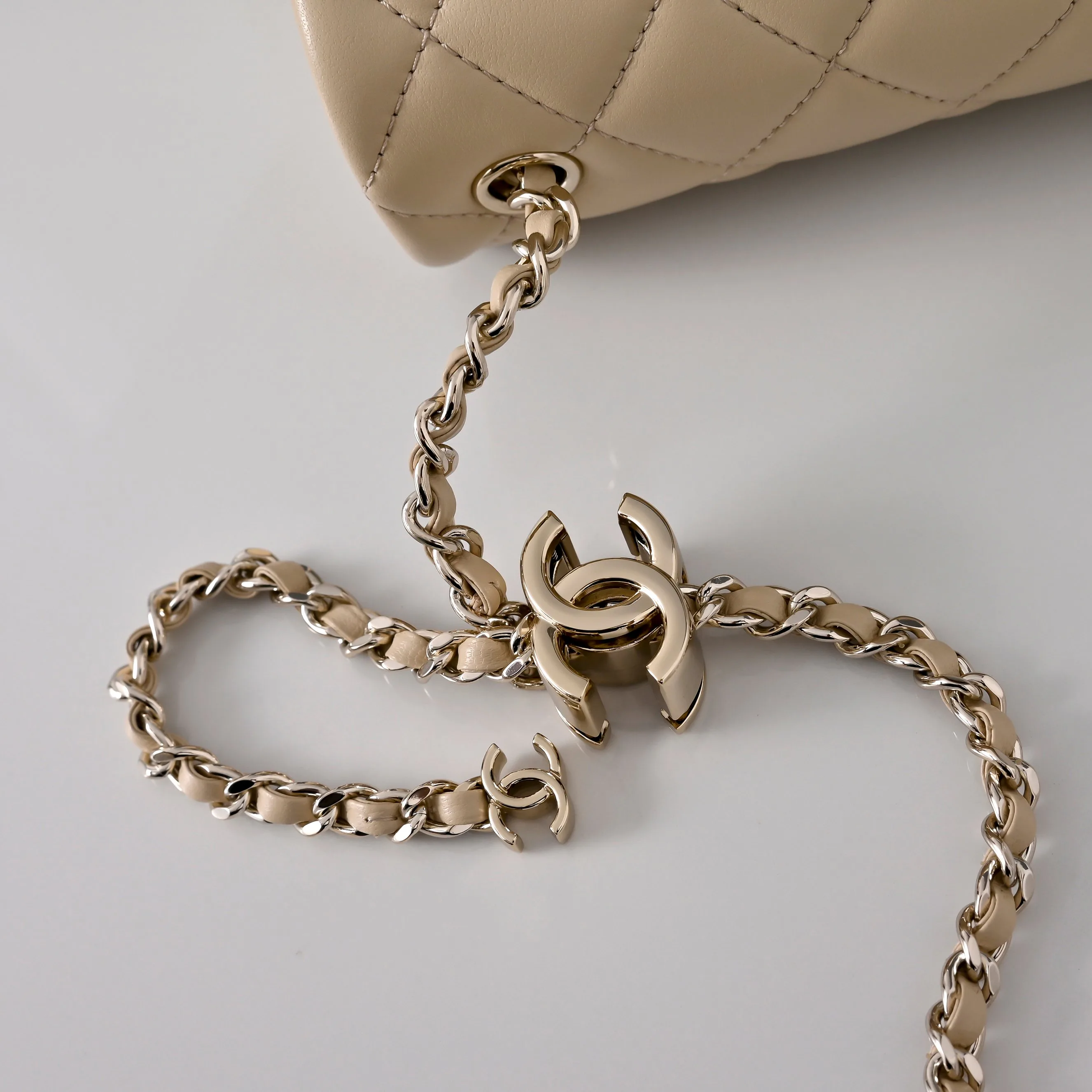 Классические Сумки Женские Chanel 18147937