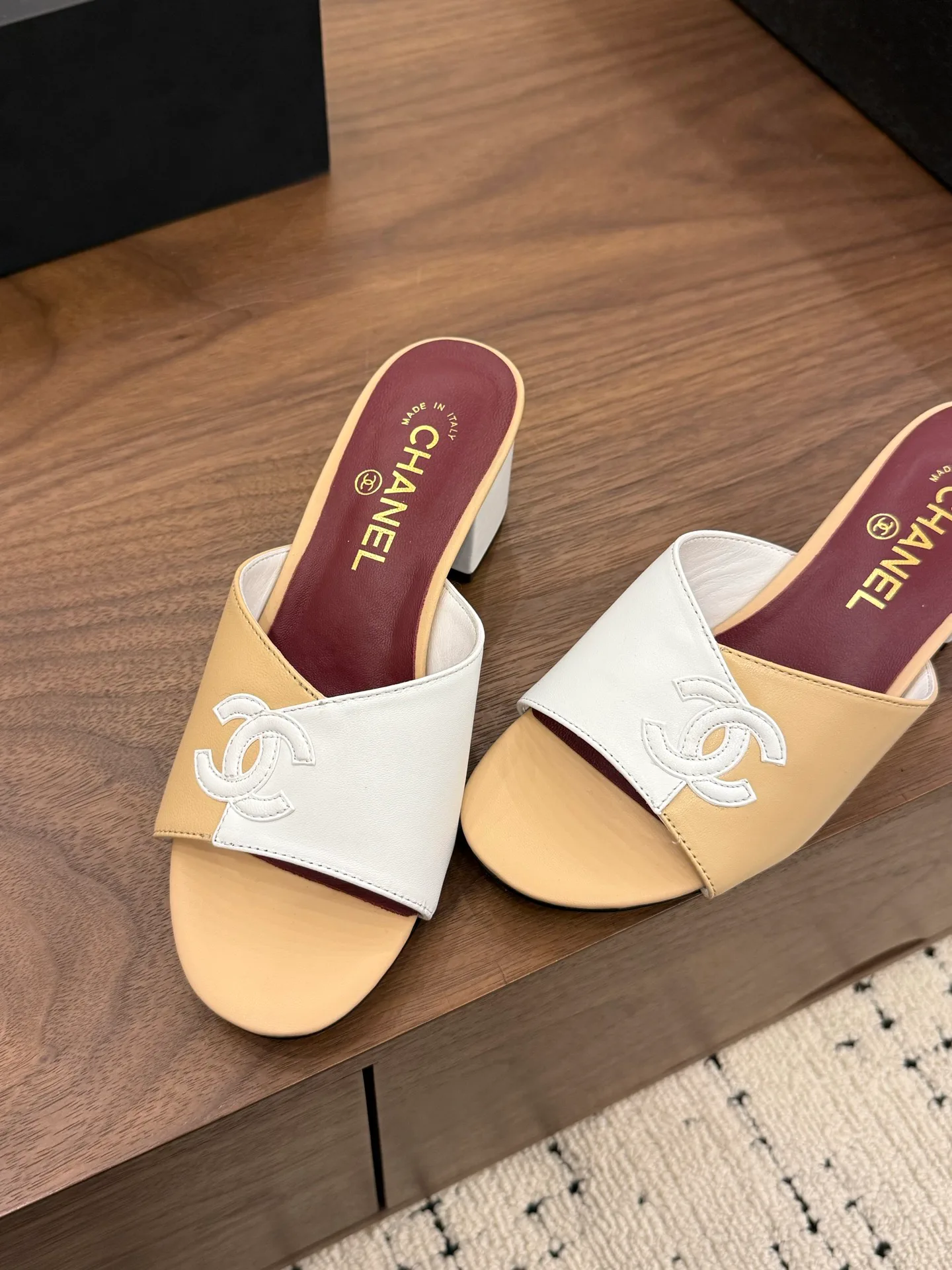 Босоножки Женские Chanel 12733321