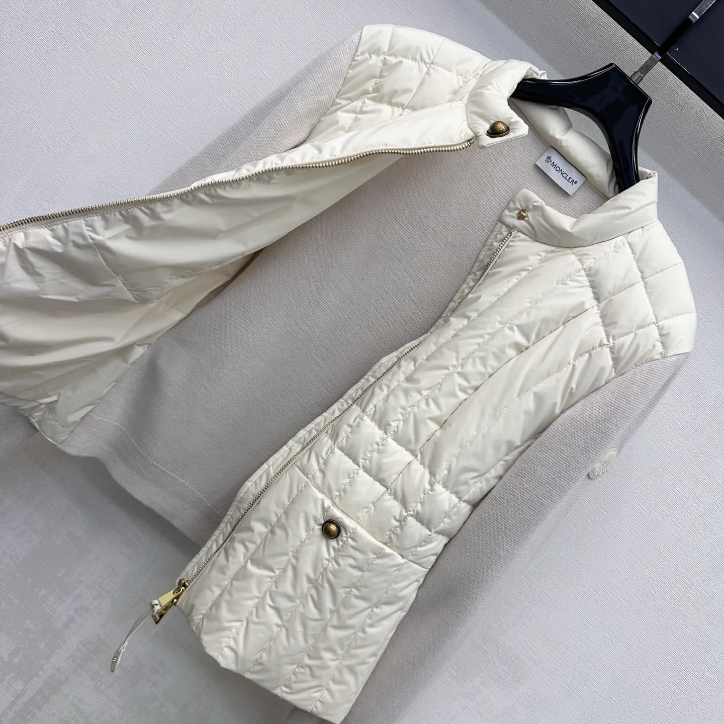 Куртки И Пуховики Женские Moncler 17897683
