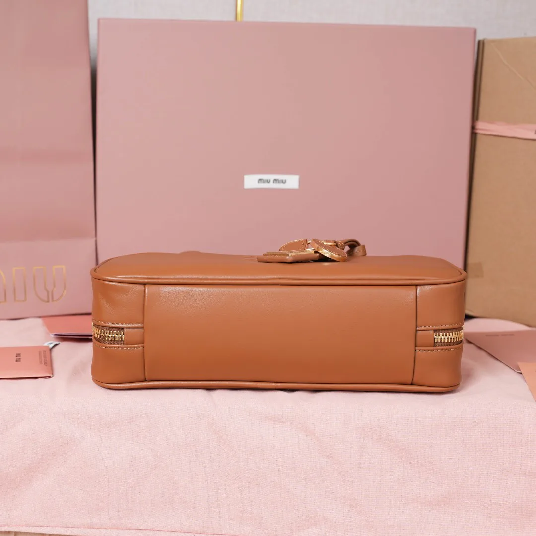 Классические Сумки Женские Miu Miu 11402797
