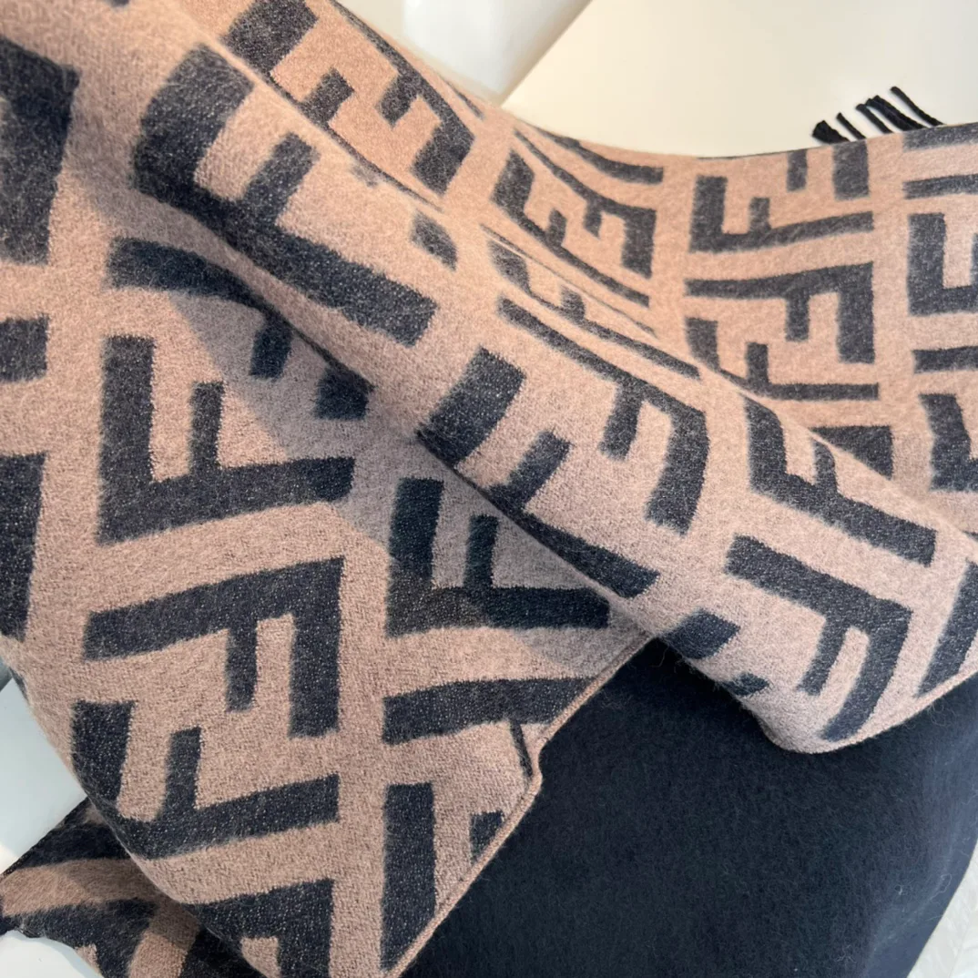 Шарфы Fendi 1326067