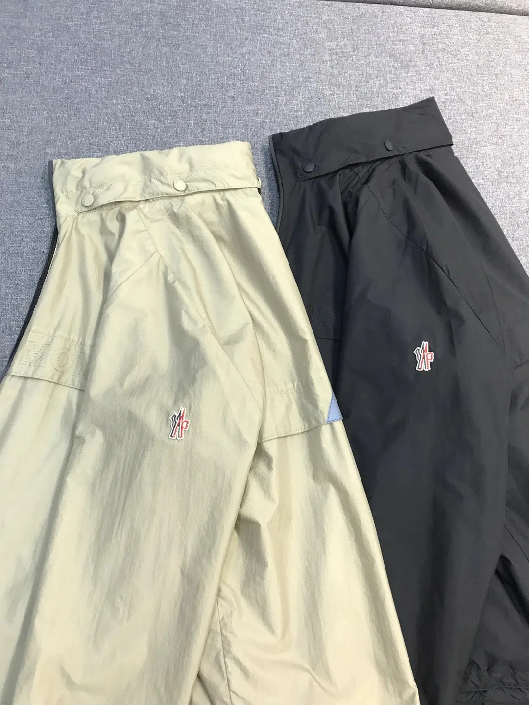 Куртки И Пуховики Мужские Moncler 11651512