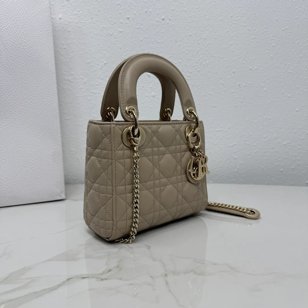 Классические Сумки Женские Christian Dior 17601415