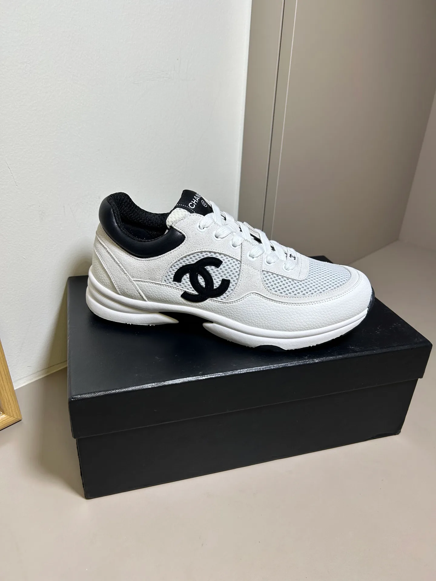 Кроссовки Женские Chanel 17954906
