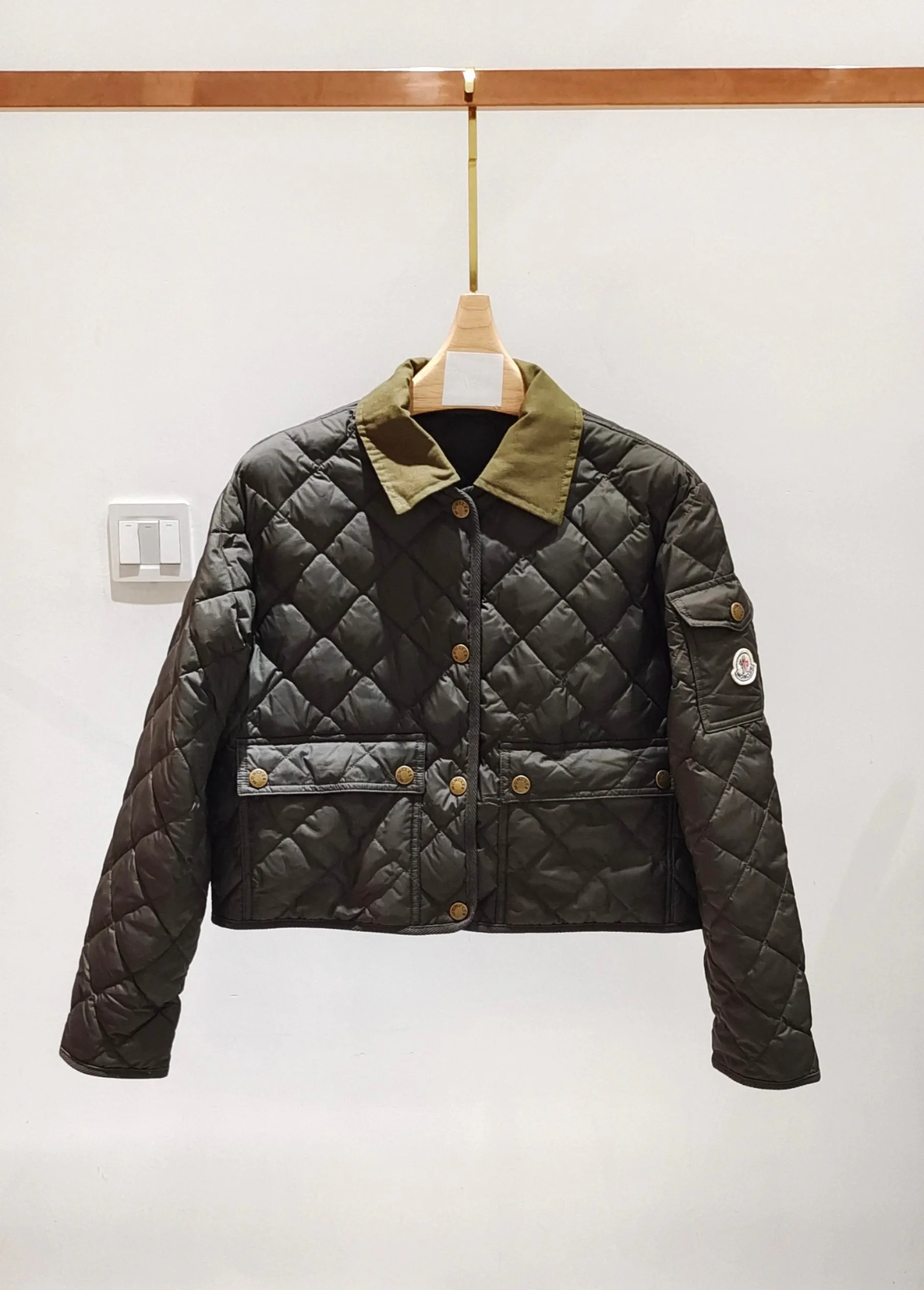 Куртки И Пуховики Женские Moncler 617597