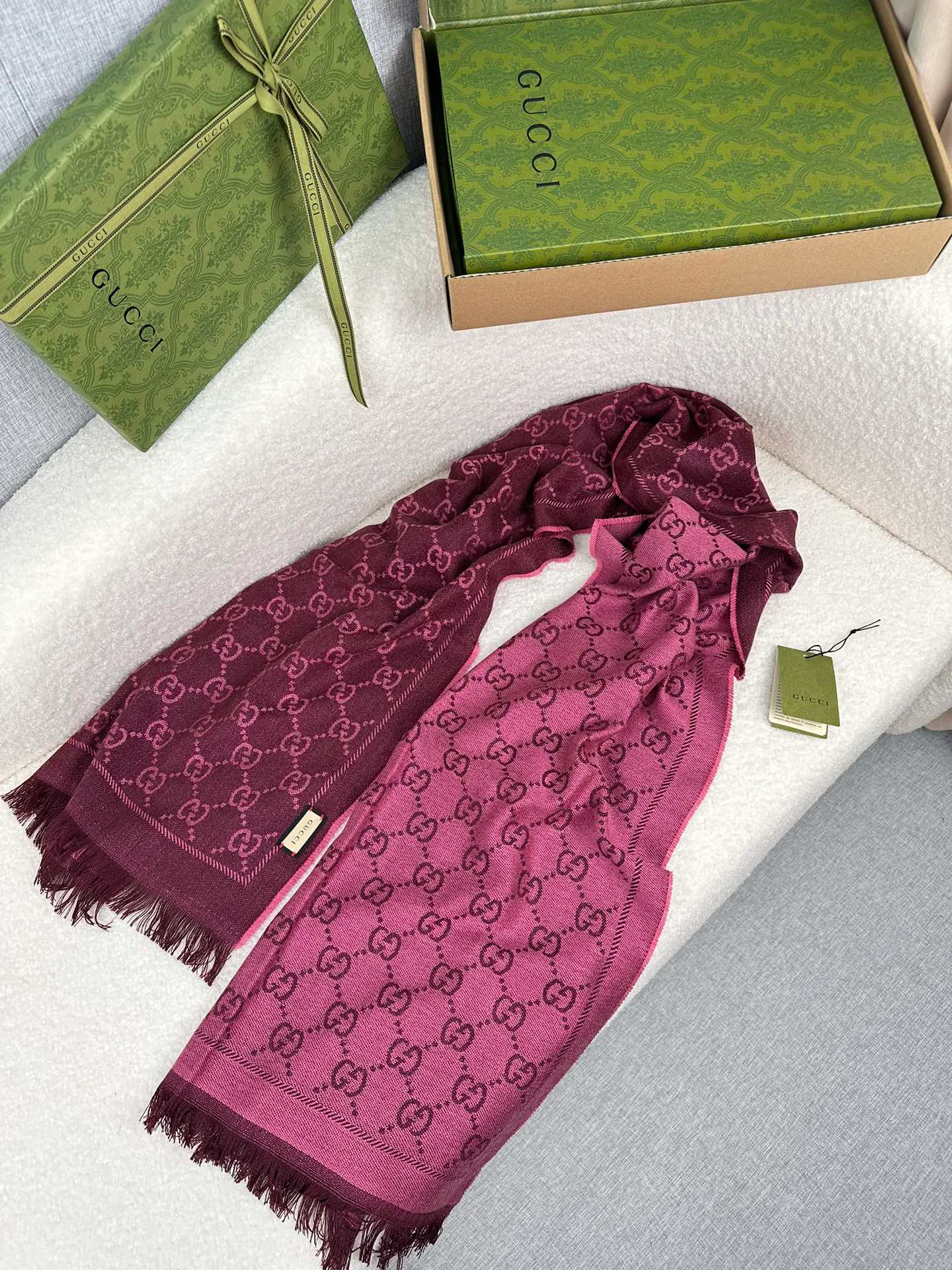 Шарфы Gucci 752747