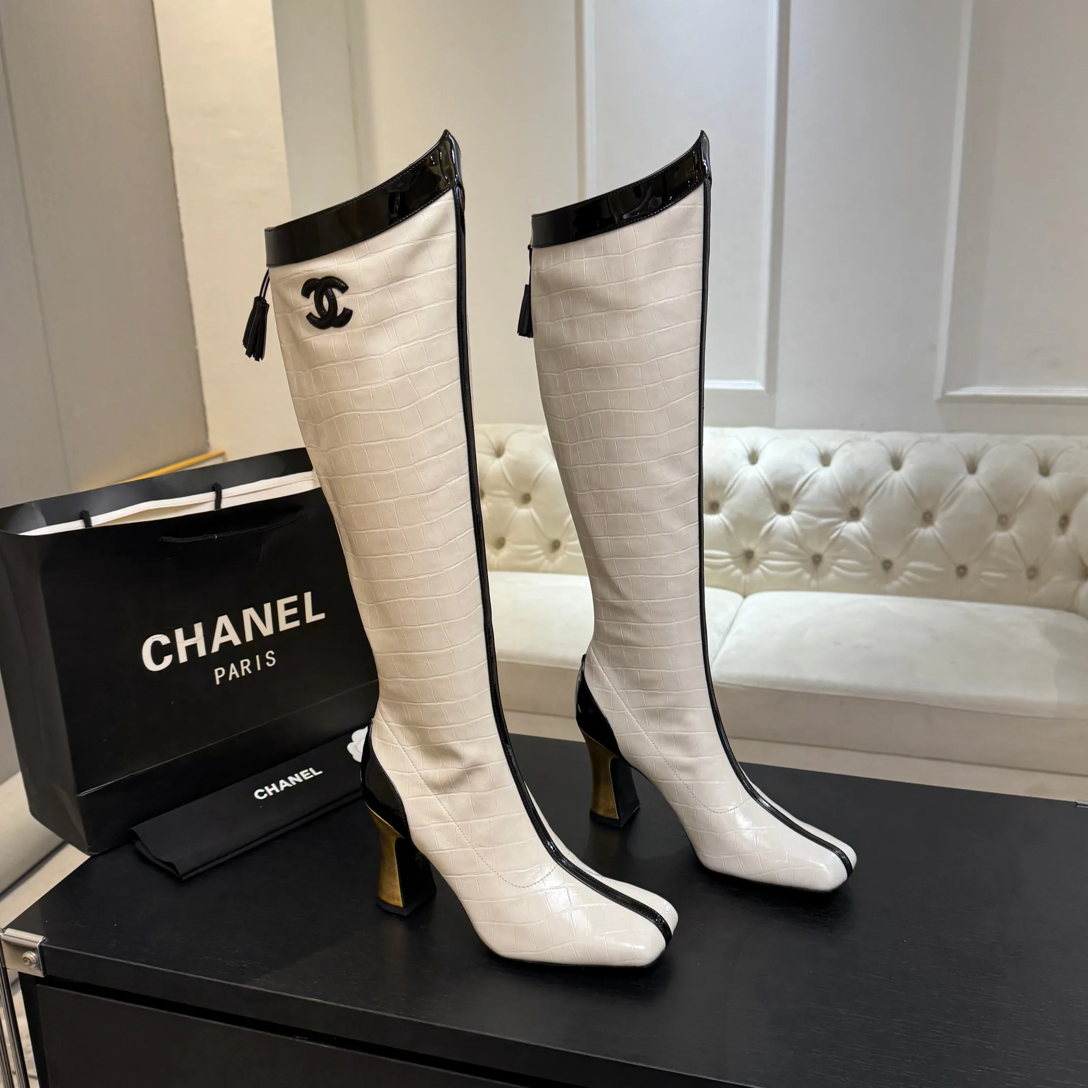 Сапоги Женские Chanel 17900009