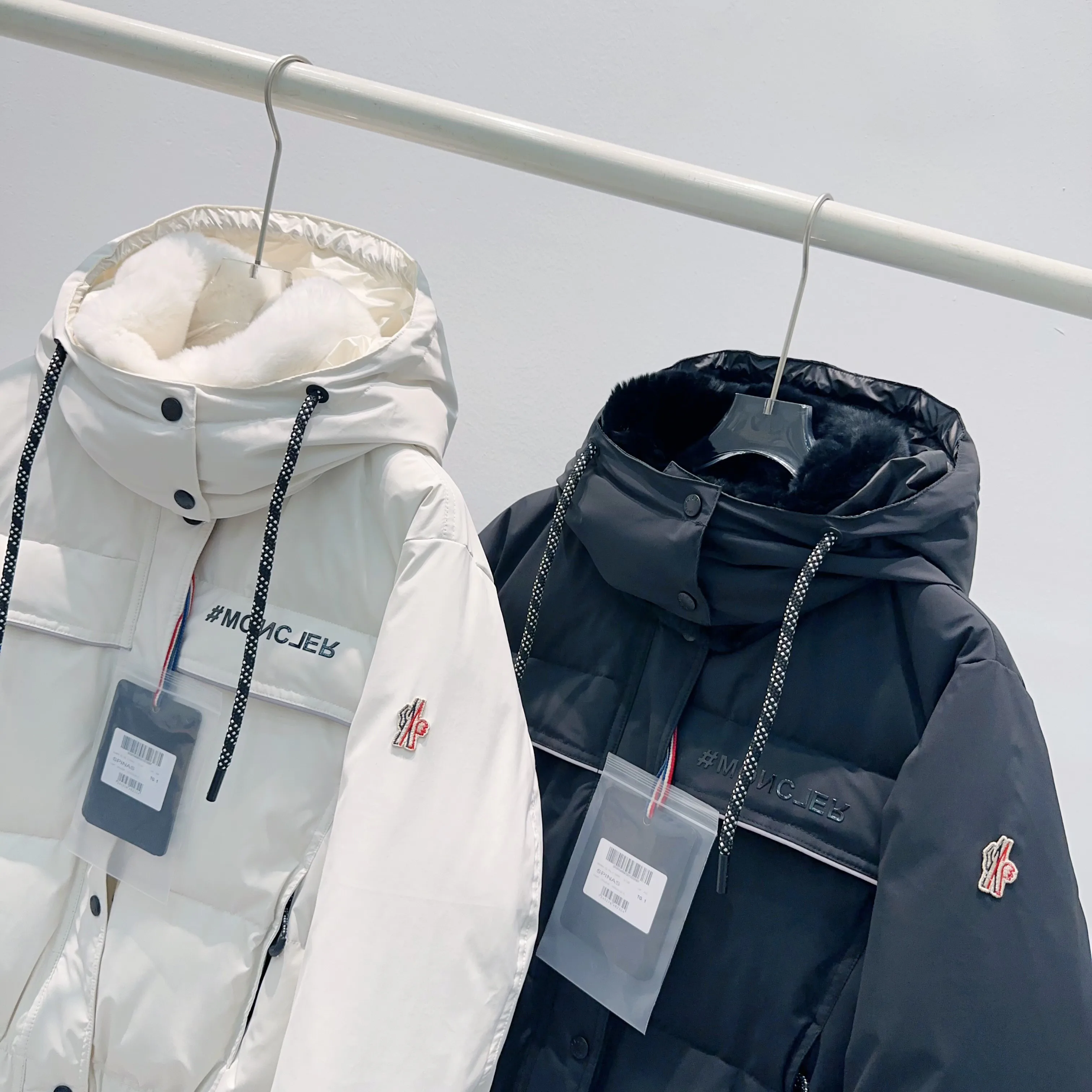 Куртки И Пуховики Женские Moncler 18710272