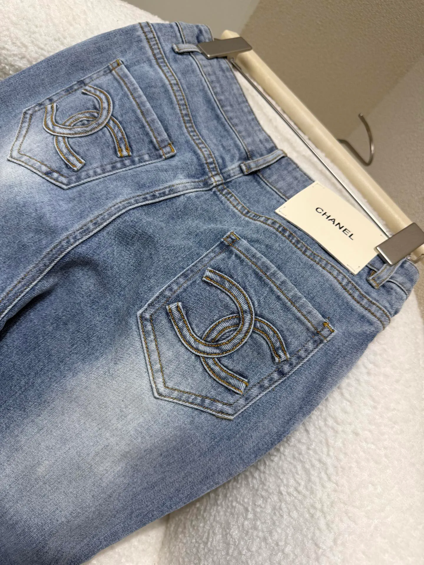 Джинсы Женские Chanel 13237616