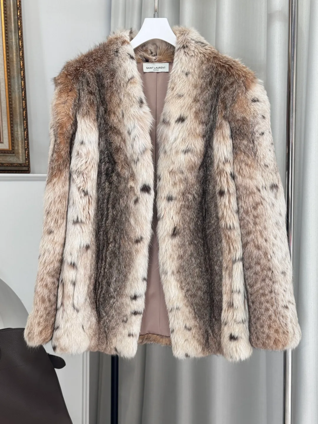 Шубы Женские Saint Laurent 351058