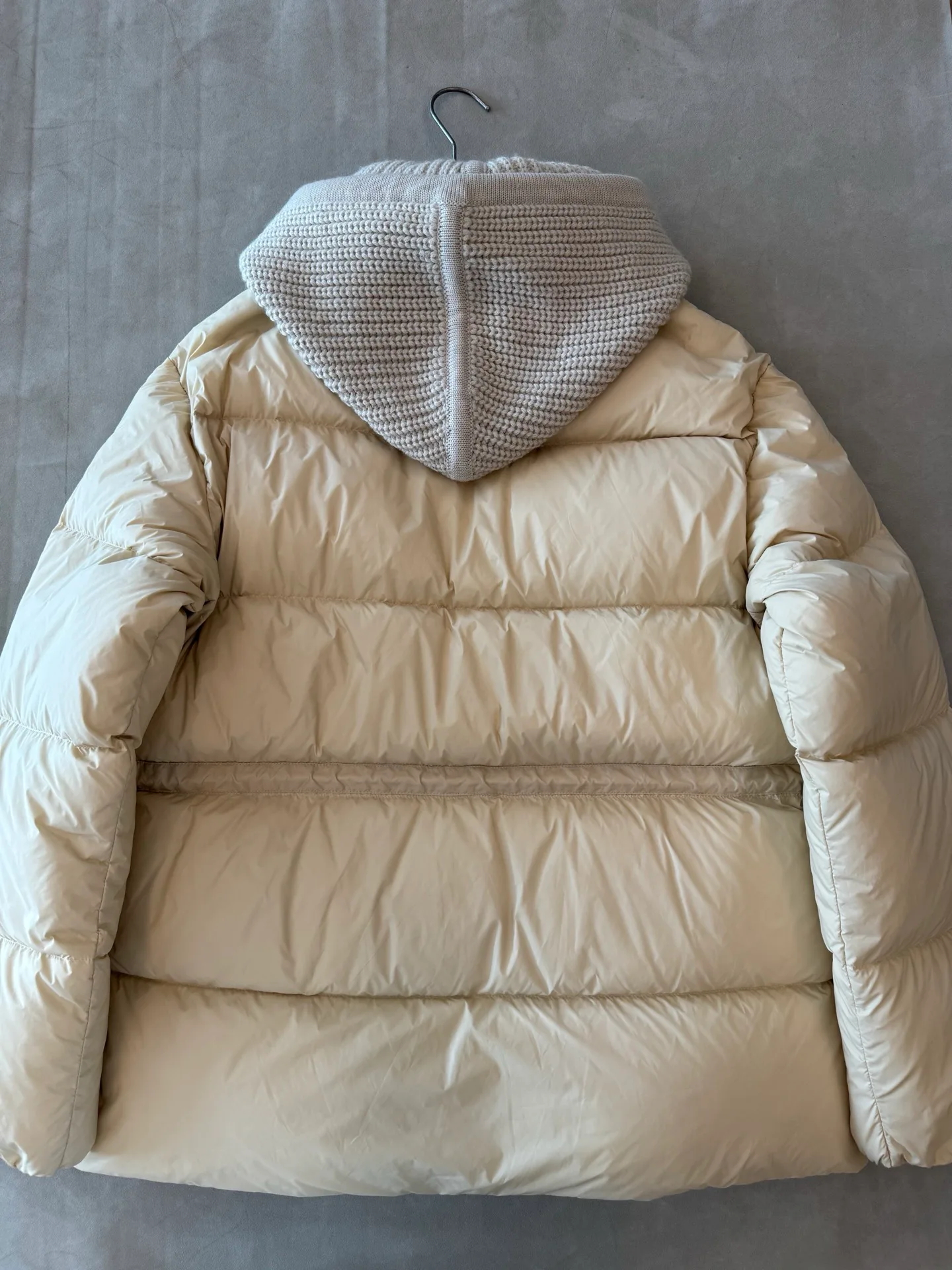 Куртки И Пуховики Женские Moncler 19175033