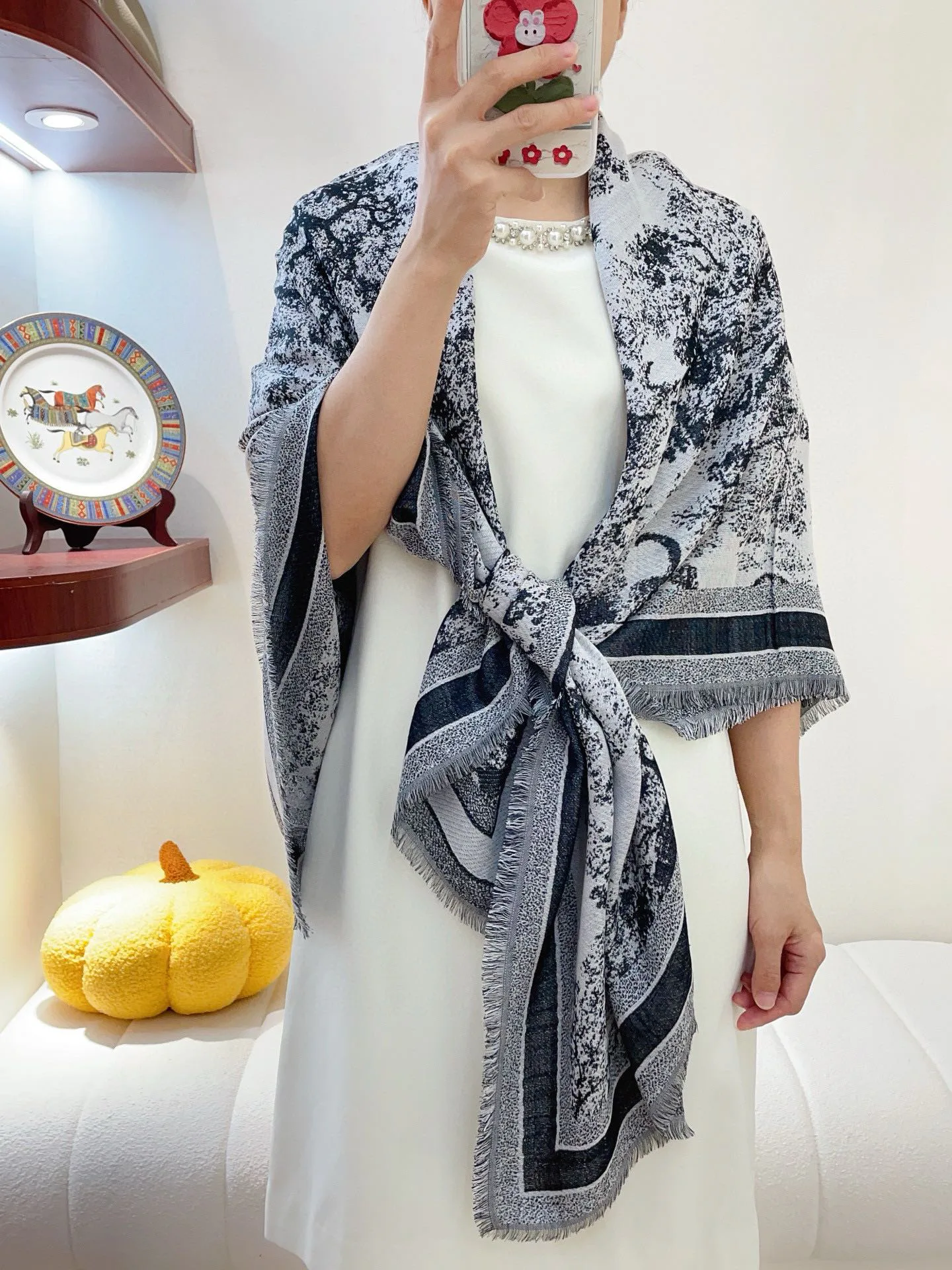 Шарфы Christian Dior 2390