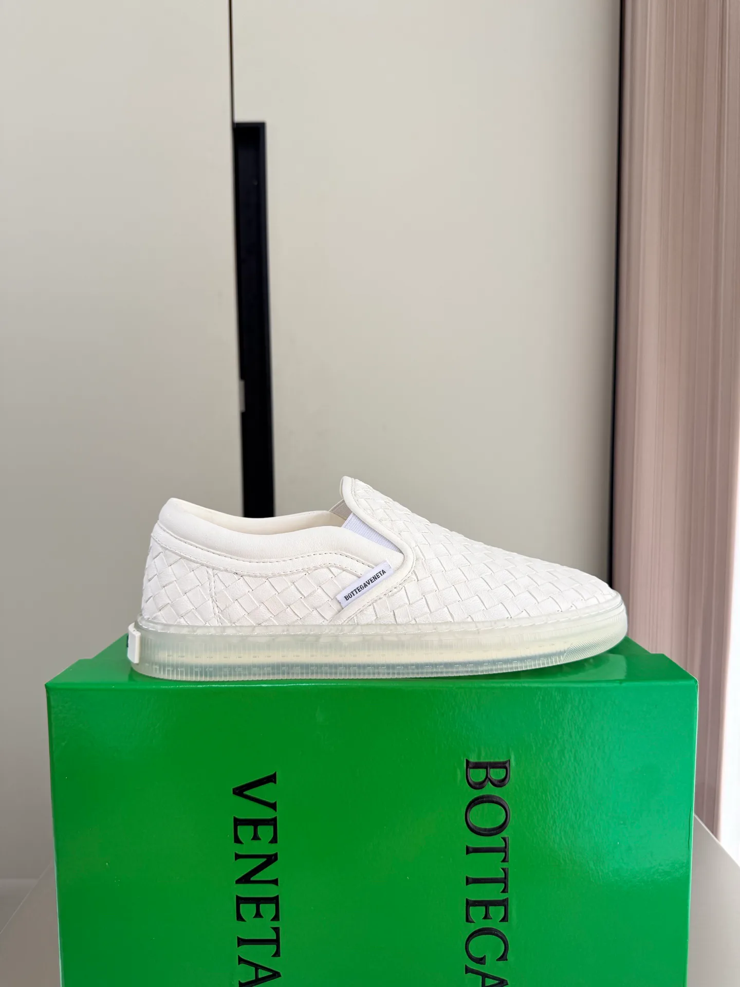 Кроссовки Женские Bottega Veneta 17722640